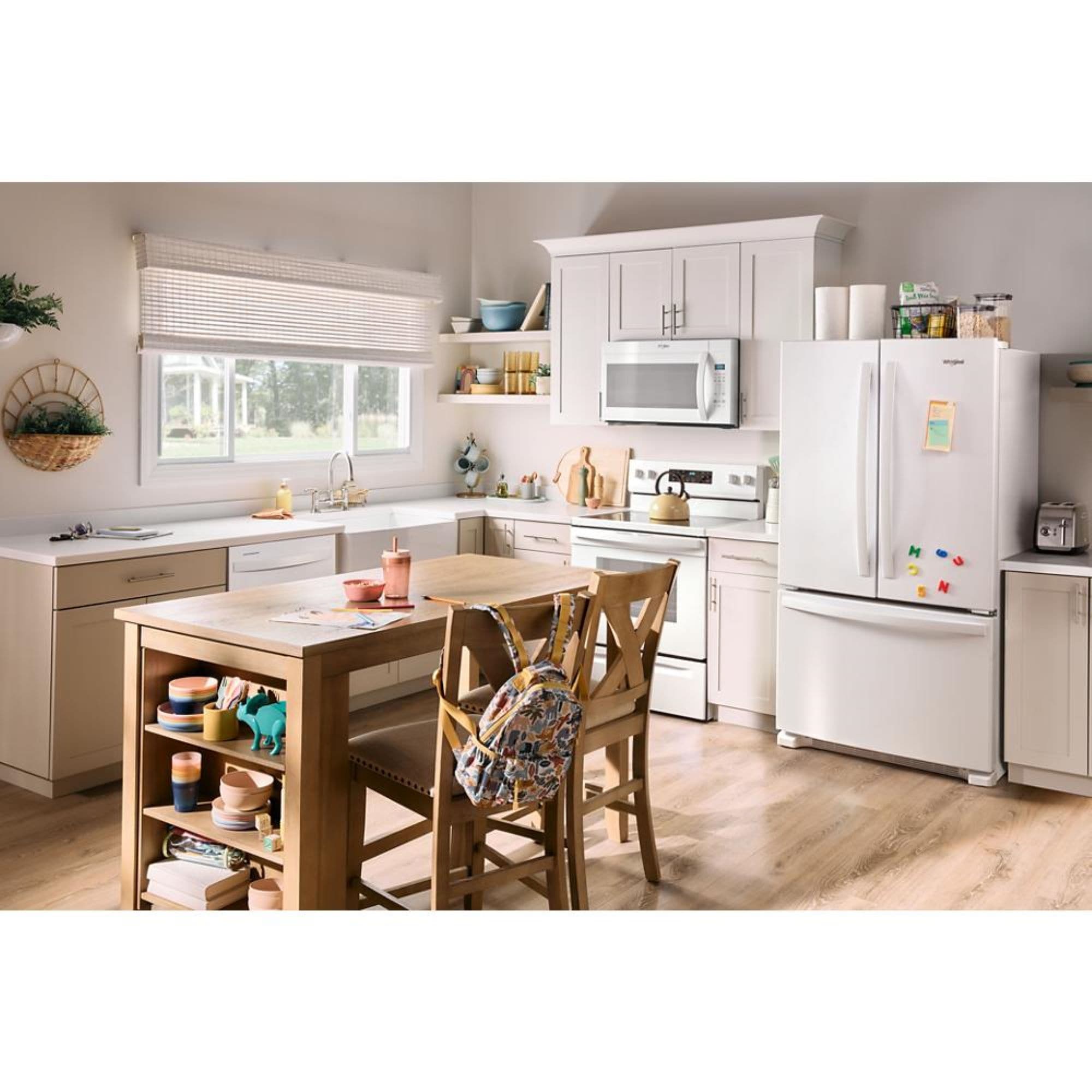 Refrigerador francés de puertas triples de 20 pies cúbicos de profundidad con fabricador de hielo (blanco) certificado ENERGY STAR - Whirlpool WRFC2036RW