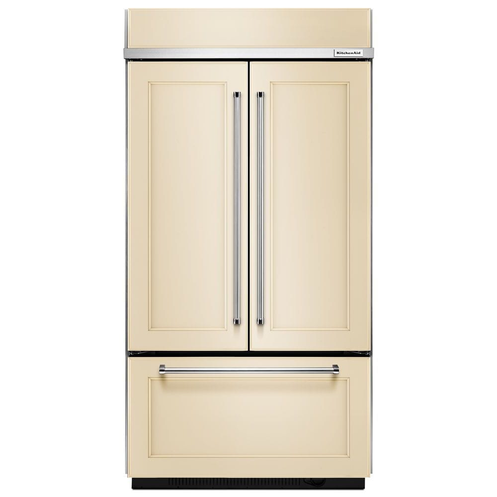 Refrigerador empotrado de puertas francesas con fabricador de hielo de KitchenAid de 24.2 pies cúbicos de profundidad estándar, con Panel Ready y certificado ENERGY STAR KBFN502EPA