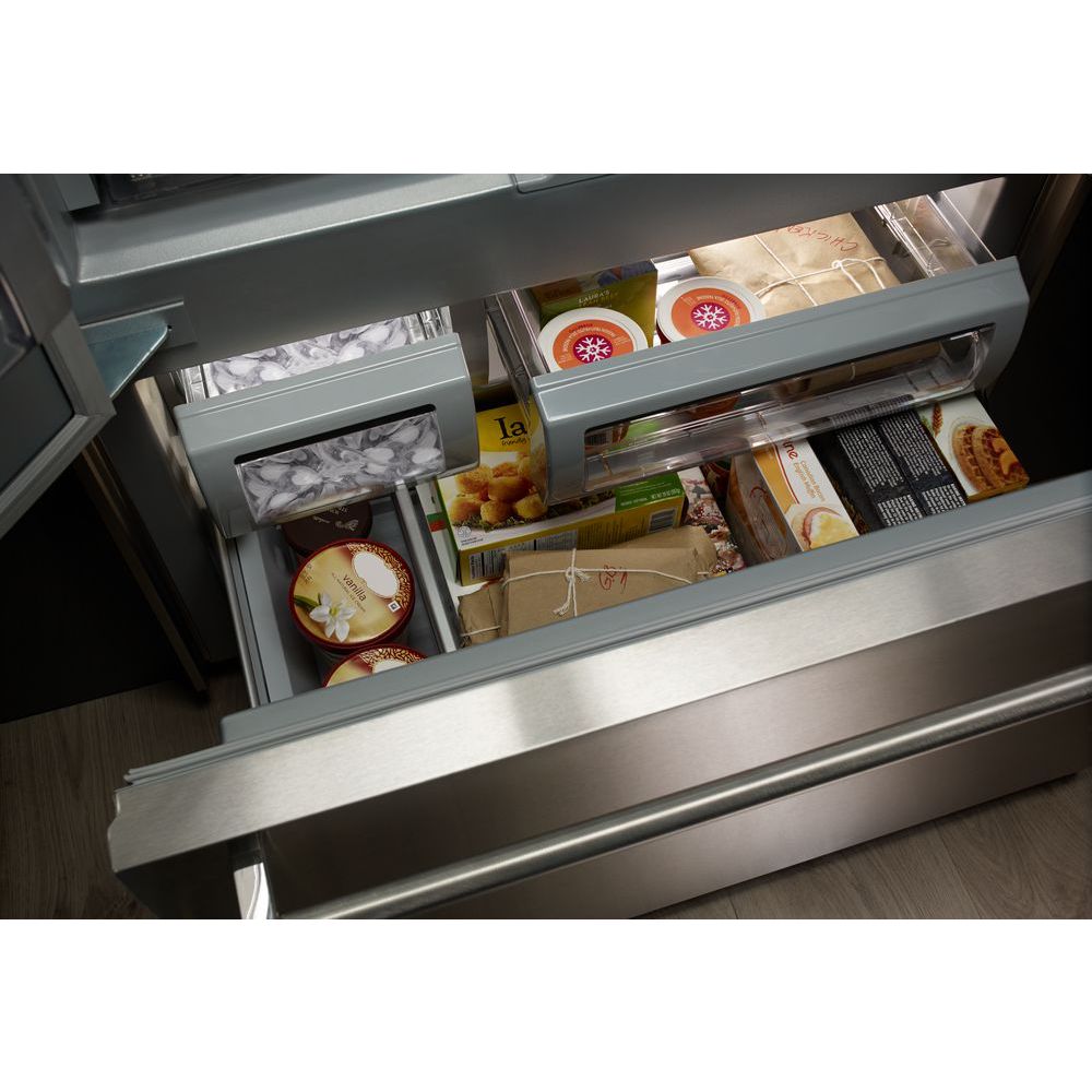 Refrigerador empotrado de puertas francesas con dispensador de hielo (acero inoxidable) certificado ENERGY STAR de 24.2 pies cúbicos de profundidad estándar de KitchenAid KBFN502ESS