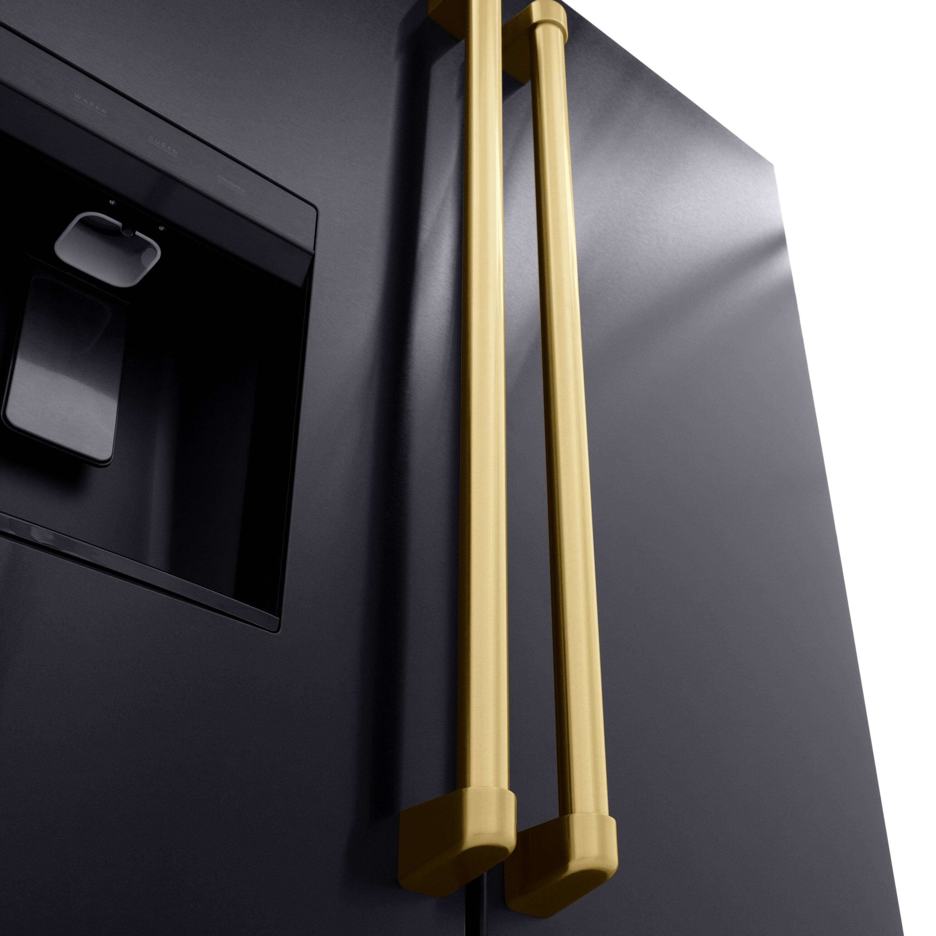 Refrigerador francés de 3 puertas estándar de 28.9 pies cúbicos con fabricador de hielo y dispensador de agua y hielo - Acero inoxidable negro con manija de bronce champán, certificado ENERGY STAR