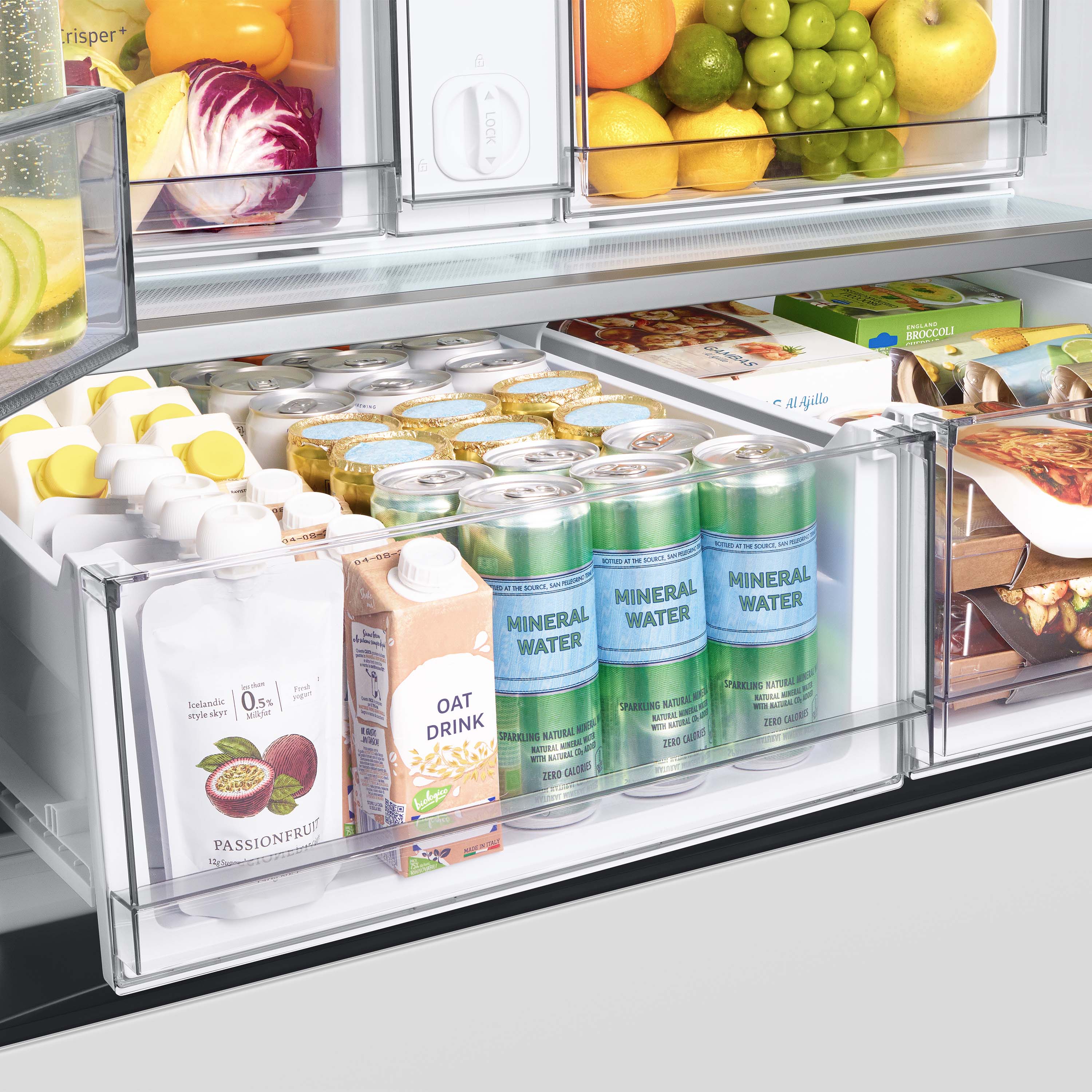 Refrigerador Francés de 30.1 pies cúbicos de Samsung Standard-Depth Bespoke con 3 puertas, compatible con Smart, con doble fabricador de hielo y dispensador de agua (Panel Blanco de vidrio - Todos los Paneles) Certificado ENERGY STAR RF30BB620012