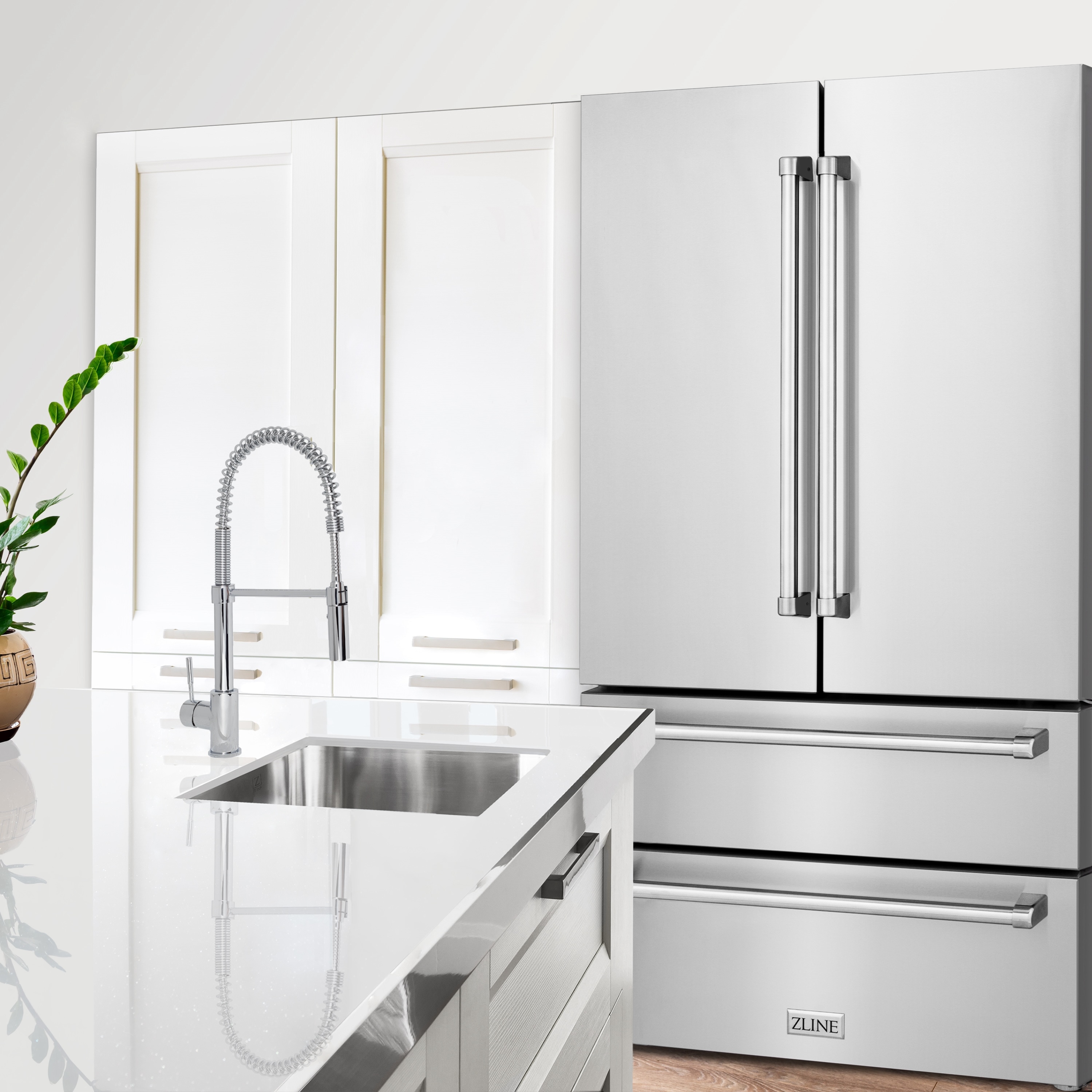 Refrigerador de Puerta Francesa de 4 Puertas ZLINE KITCHEN & BATH de 22.5 pies cúbicos de Profundidad de Mostrador con Fabricador de Hielo ( Acero Inoxidable Resistente a las Huellas Digitales ) Certificado ENERGY STAR RFM-36