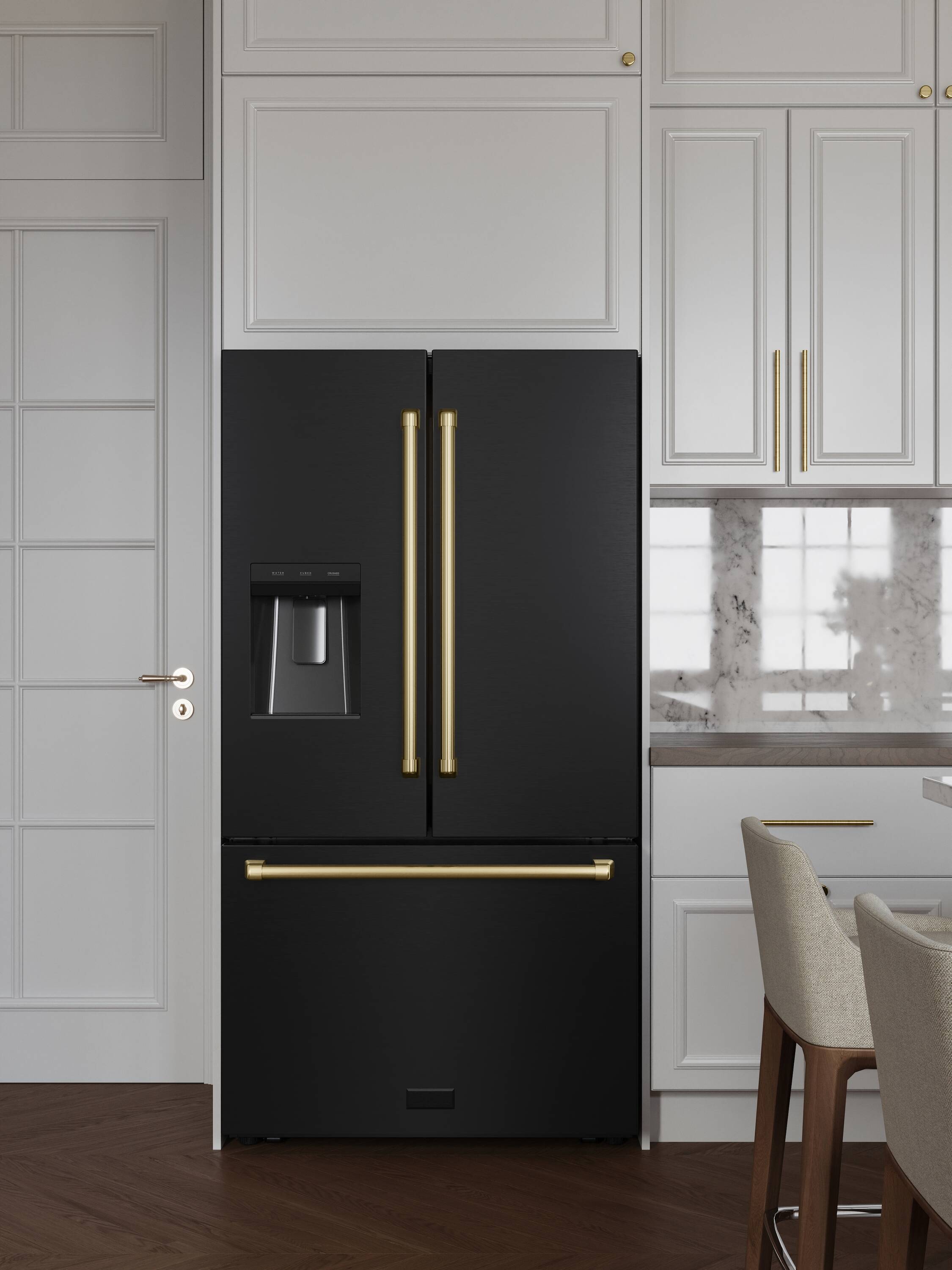 Refrigerador con Puertas Francesas de 3 Puertas, Dispensador de Hielo y Agua (Acero Inoxidable Negro con Mango de Oro Pulido) de 28.9 pies cúbicos de Profundidad Estándar ZLINE KITCHEN & BATH, Certificado ENERGY STAR RSMZ-W-36-BS-G