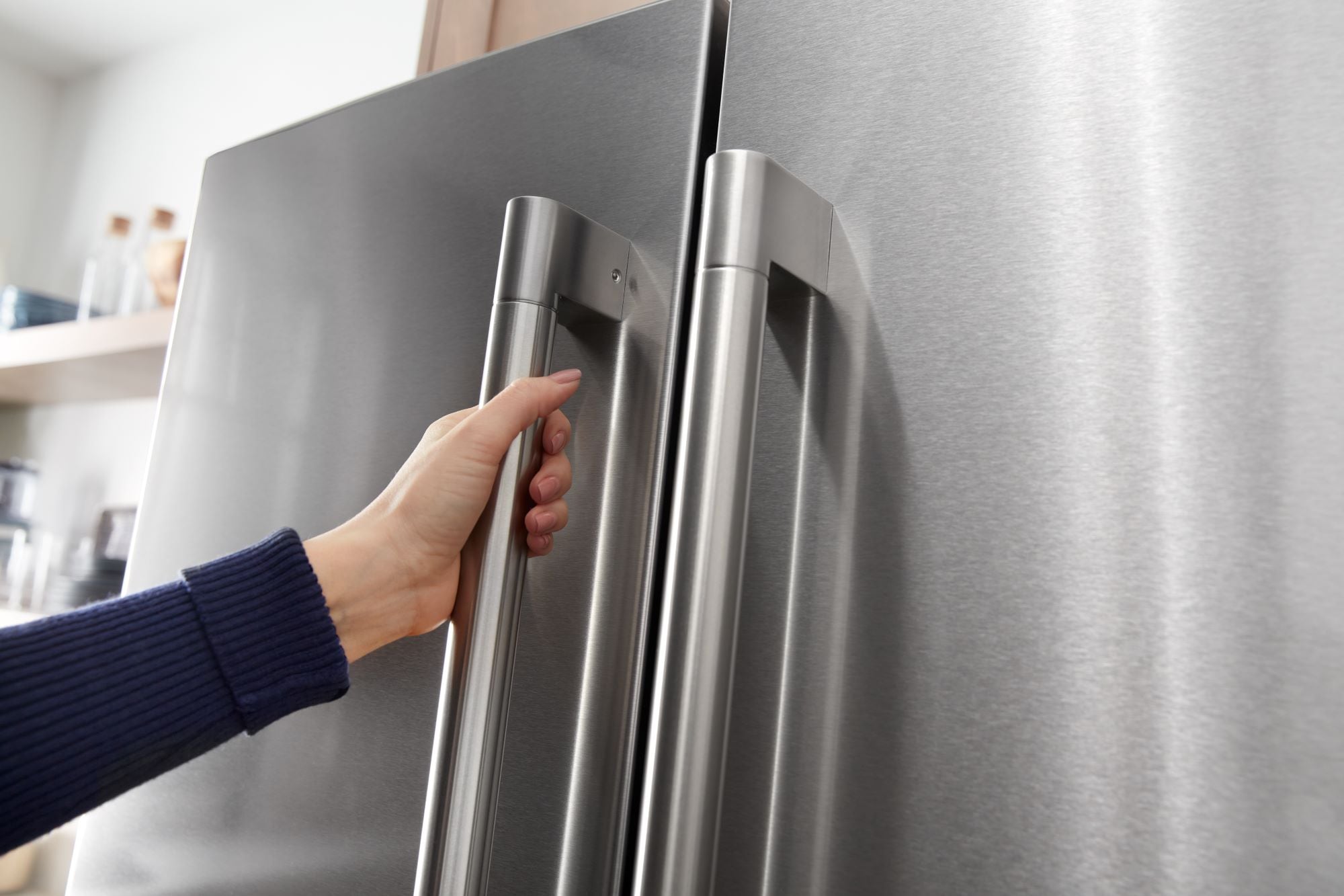 Refrigerador francés de 3 puertas estándar de Maytag con fabricador de hielo de 25.2 pies cúbicos (Acero Inoxidable Resistente a las Huellas Dactilares) MRFF4136RZ