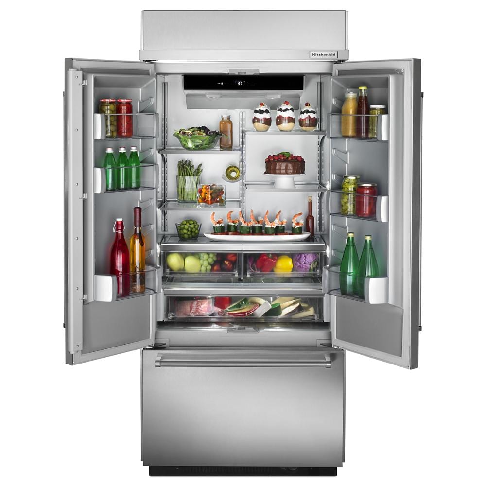 Refrigerador empotrado de puertas francesas y fabricador de hielo de 20.8 pies cúbicos de profundidad estándar de KitchenAid (Acero inoxidable) KBFN506ESS.