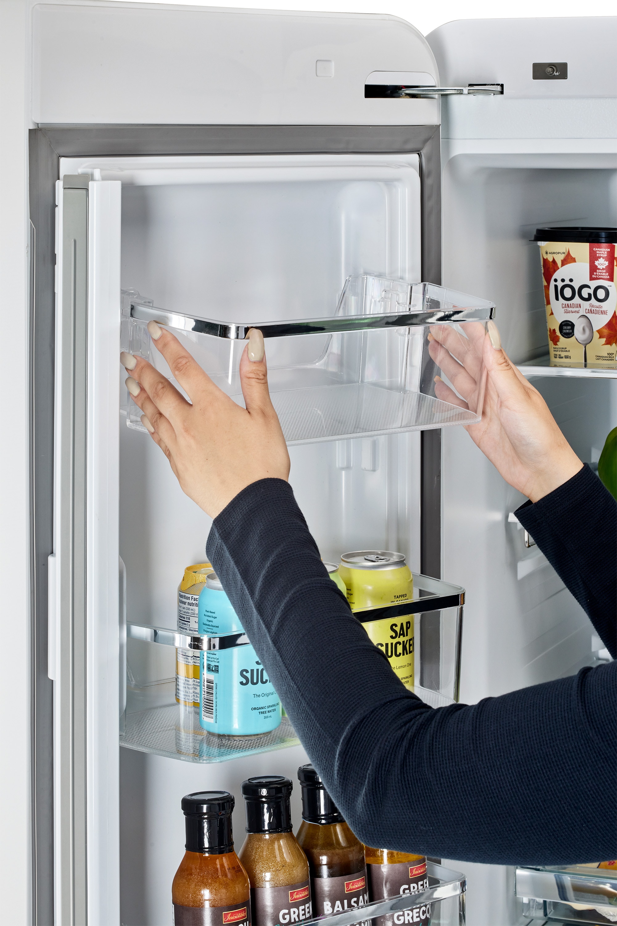 Refrigerador francés de puertas congelador de hielo en color malvavisco UNIQUE Clásico Retro de 21.4 pies cúbicos de profundidad de mostrador con dispensador de hielo. Certificado ENERGY STAR.