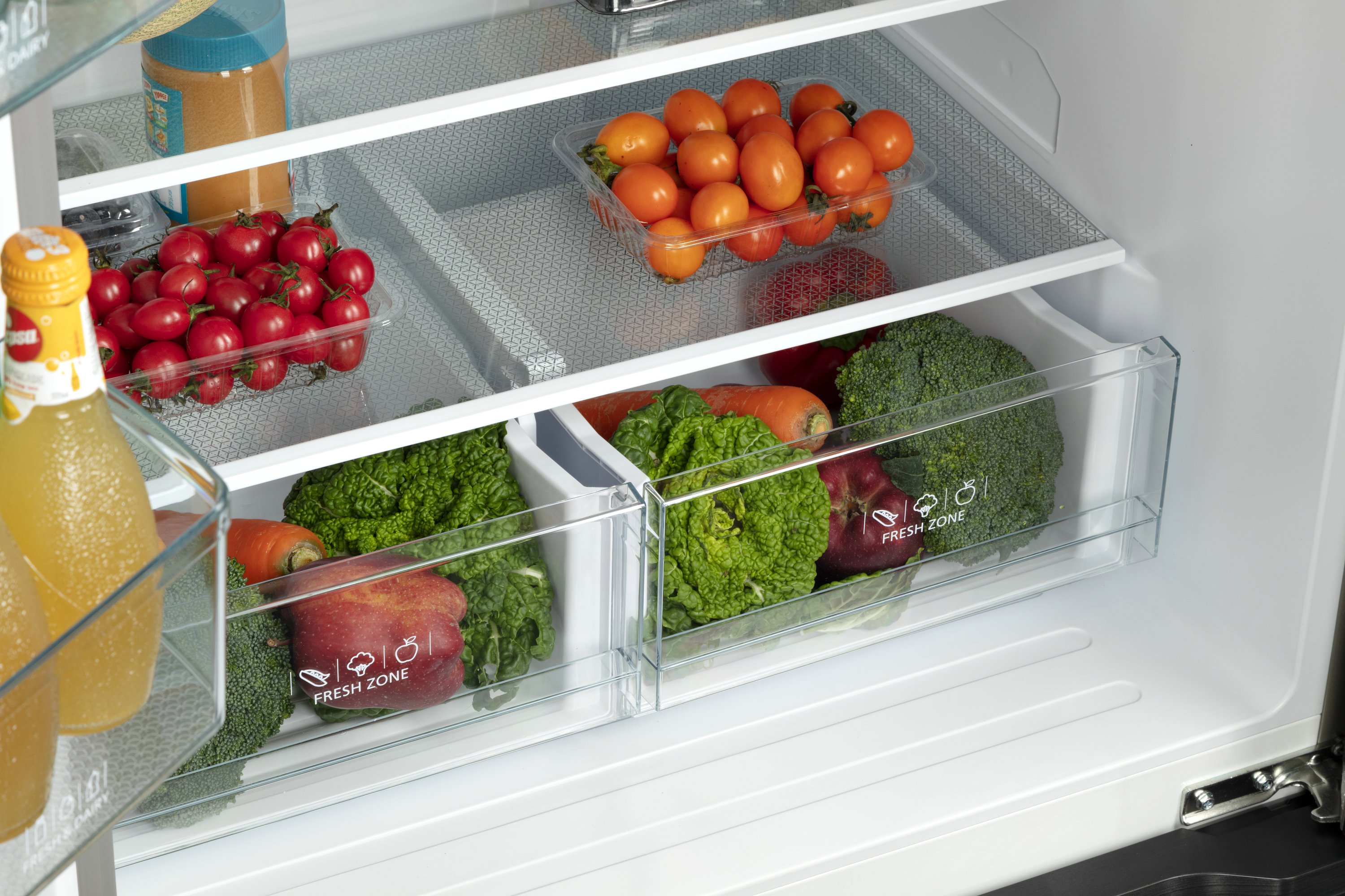 Refrigerador Hamilton Beach de 3 puertas estilo francés, con capacidad de 29.88 pies cúbicos y profundidad ajustada al mostrador (acero inoxidable) certificado ENERGY STAR HZ0771