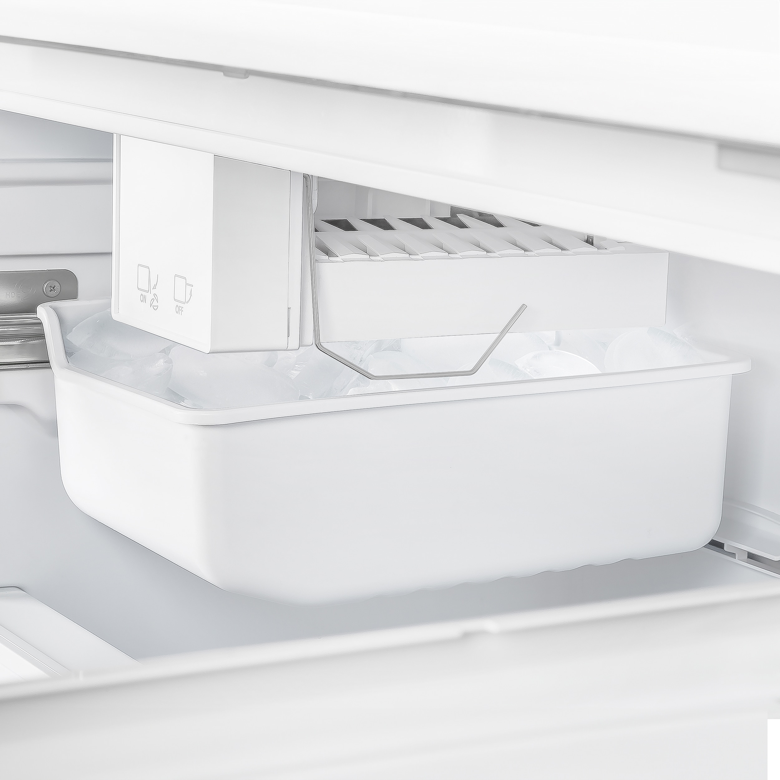 Refrigerador Francés de Puerta con Dispensador de Hielo "Gallipoli" de Espresso para Mostrador con 17.5 pies cúbicos de Capacidad y Certificación ENERGY STAR - Blanco