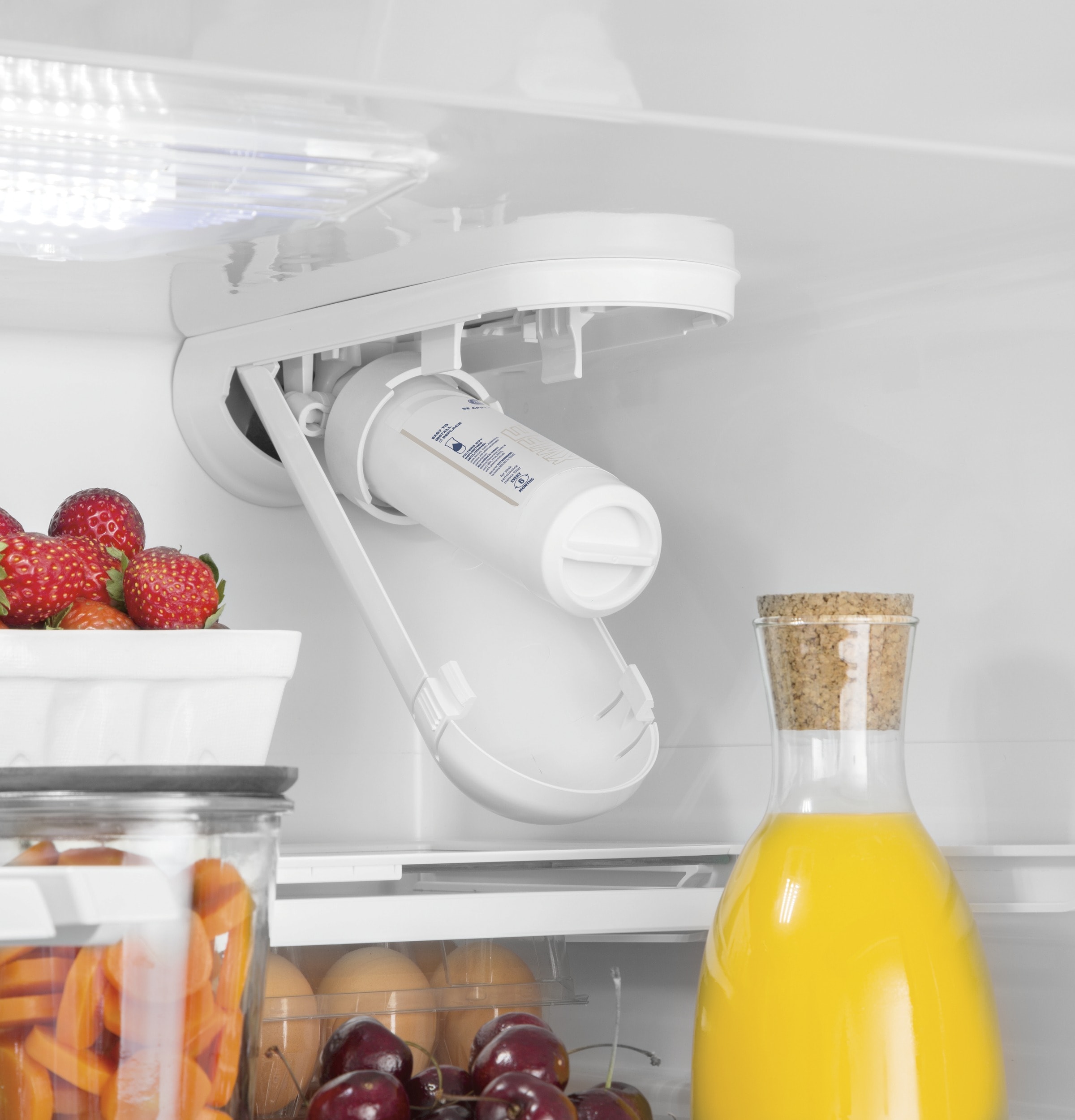 Refrigerador francés de puertas triples GE de 20.6 pies cúbicos con fabricador de hielo y dispensador de agua y hielo (Acero inoxidable) certificado ENERGY STAR