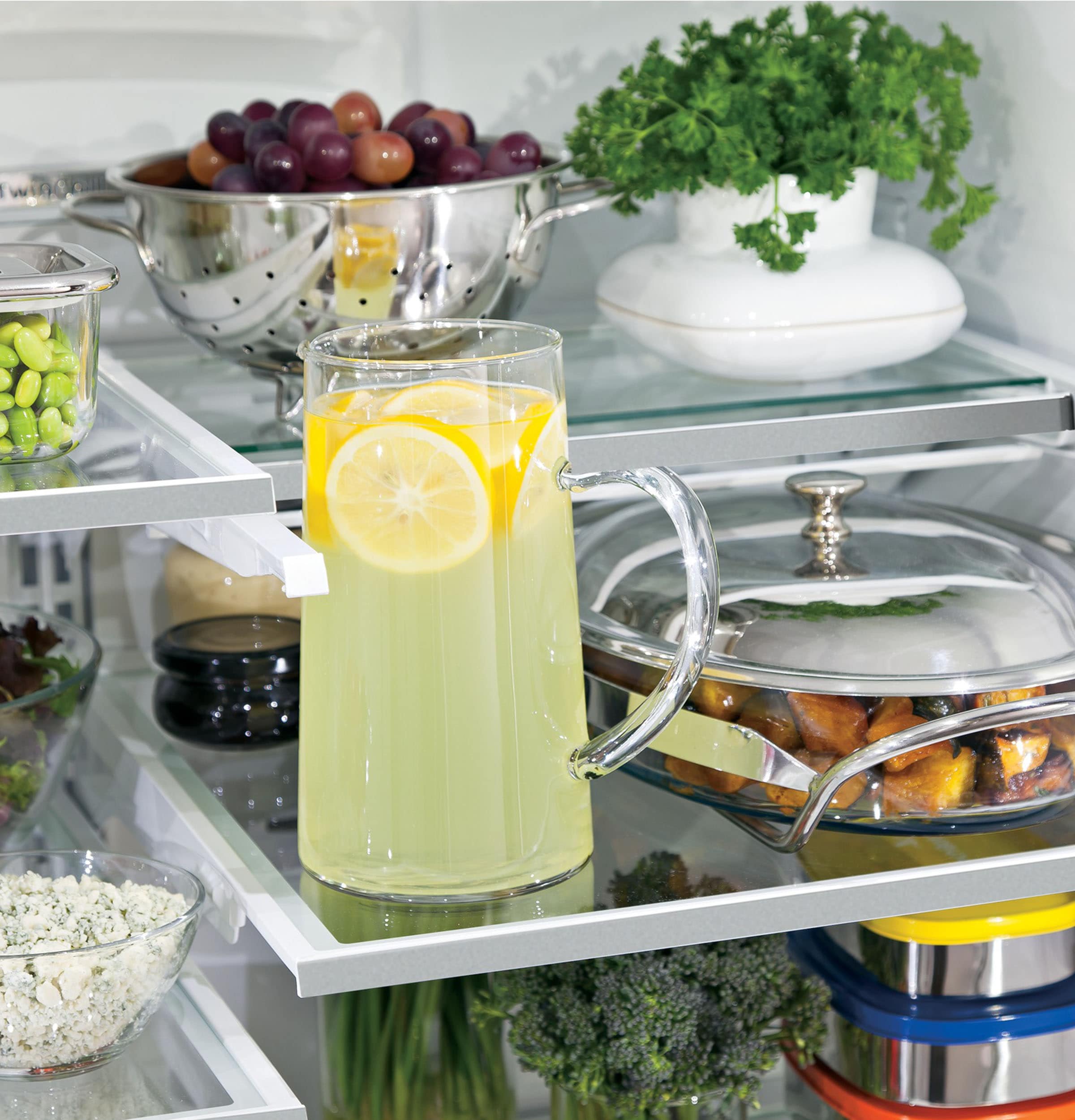 Refrigerador francés de puertas triples GE de 20.6 pies cúbicos con fabricador de hielo y dispensador de agua y hielo (Acero inoxidable) certificado ENERGY STAR
