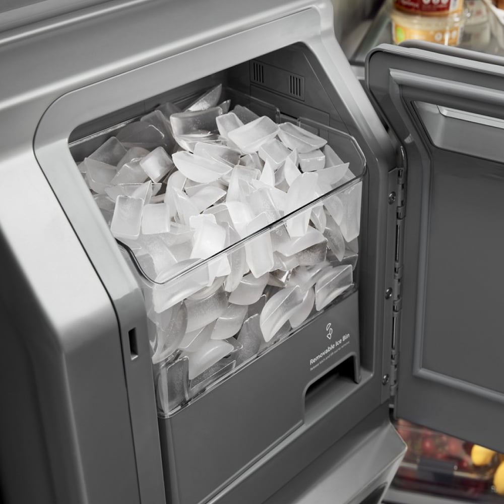 Refrigerador French Door de 3 puertas con máquina de hielo y dispensador de agua y hielo, acero inoxidable con acabado PrintShield - KitchenAid 27 pies cúbicos de profundidad estándar, certificado ENERGY STAR KRFF577KPS