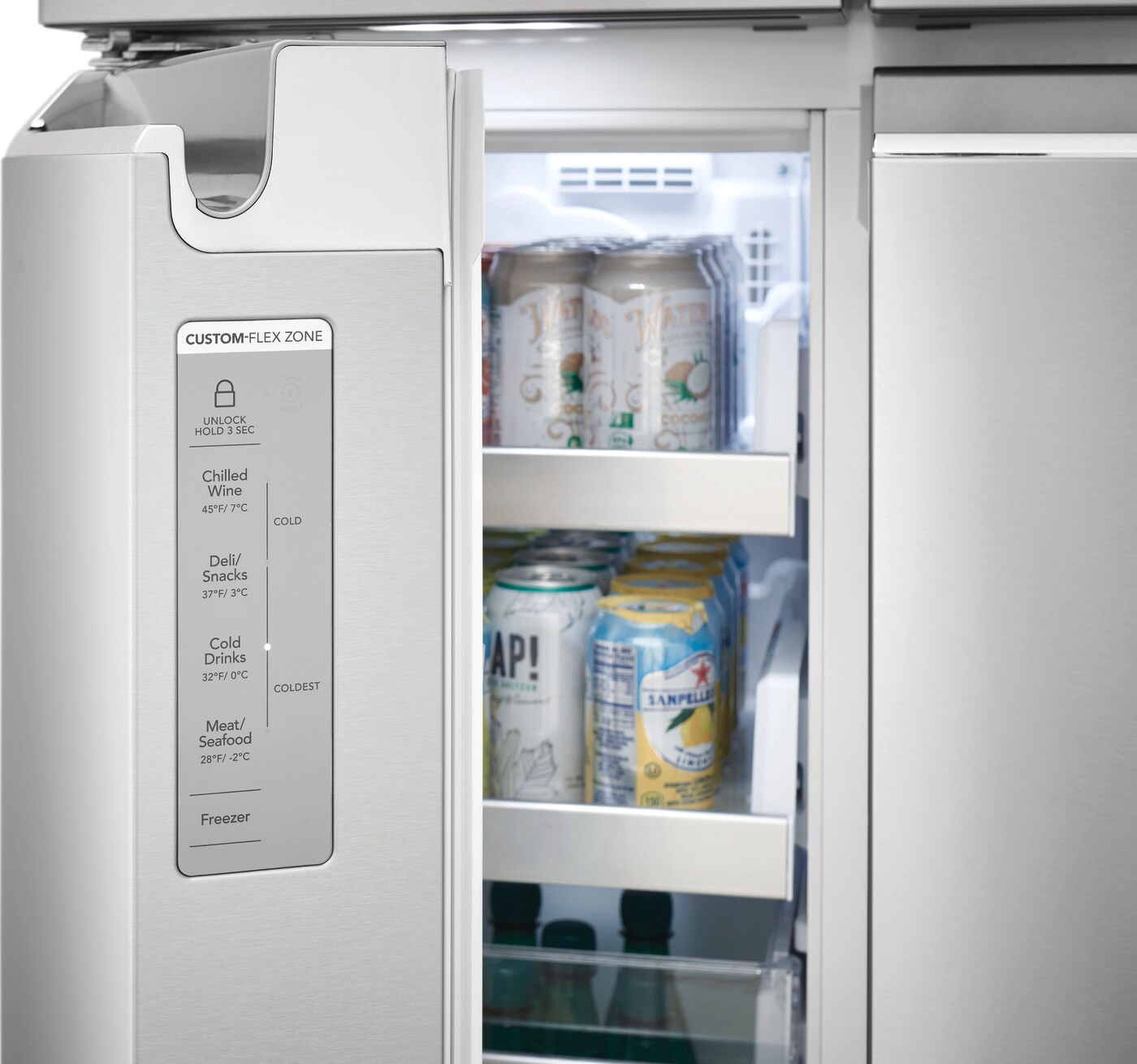 Refrigerador francés de 4 puertas con dispensador de hielo y agua, resistente a huellas dactilares, certificado ENERGY STAR de Frigidaire Gallery de 21.5 pies cúbicos de profundidad de mostrador.