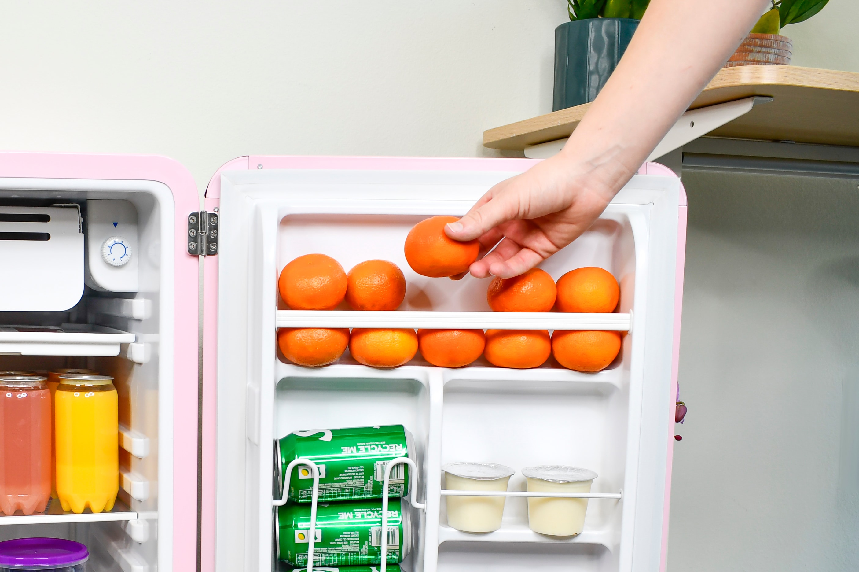 Refrigerador mini de pies cúbicos con congelador (rosa)