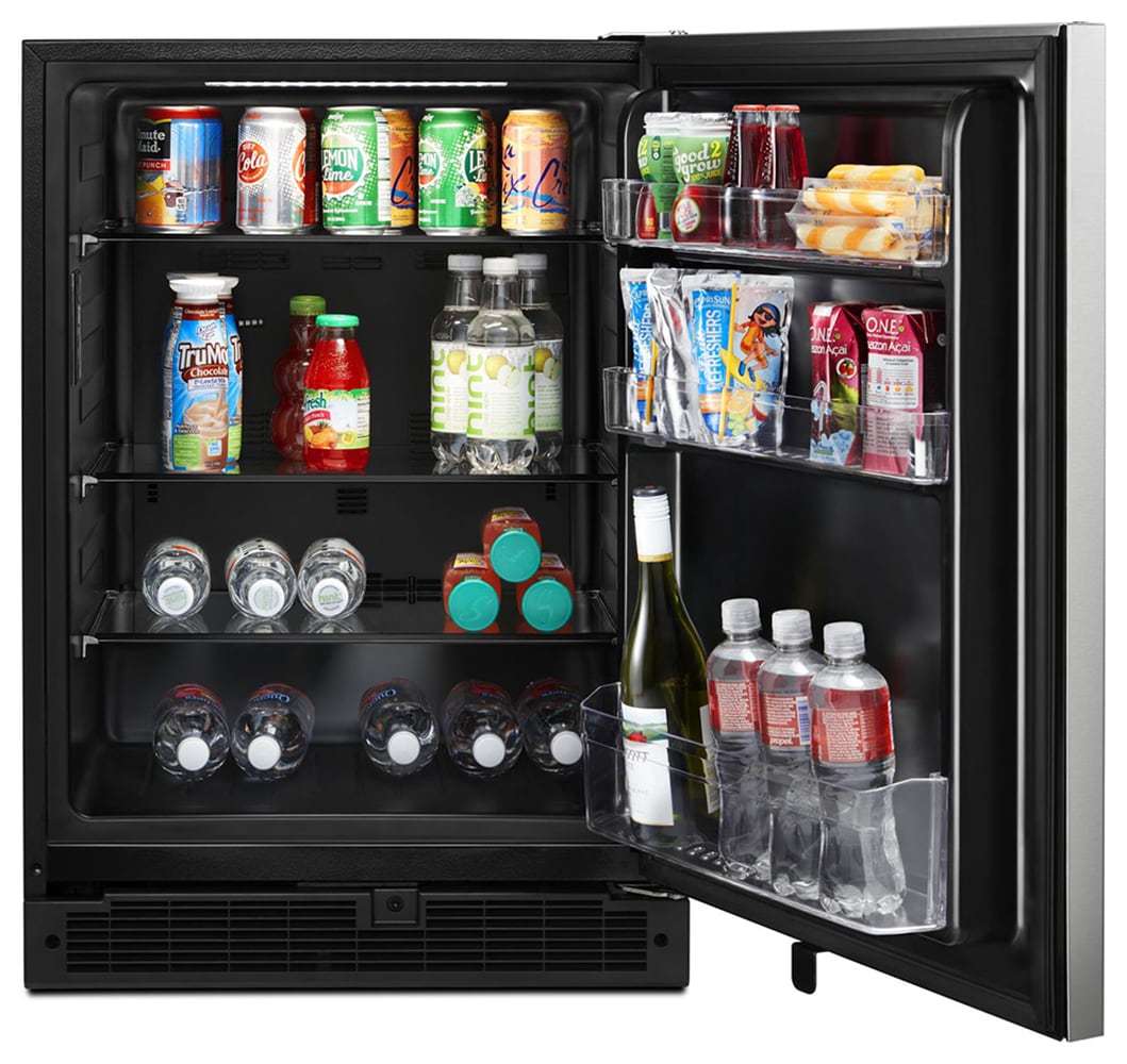 Refrigerador empotrado de acero inoxidable Whirlpool de 5.1000 pies cúbicos ENERGY STAR.