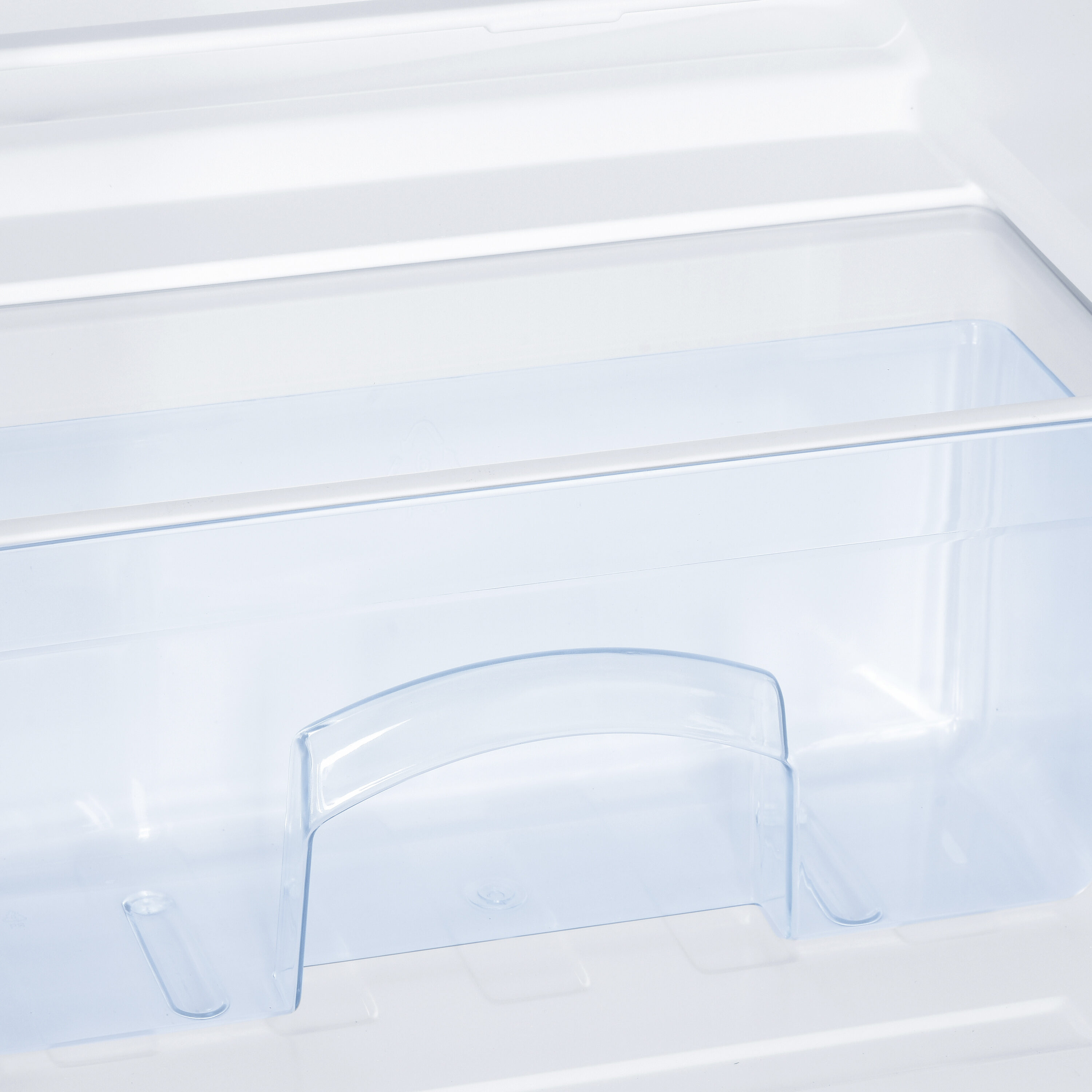 Refrigerador pequeño con congelador de 4.1 pies cúbicos de West Bend (Blanco) ENERGY STAR WBRT31W