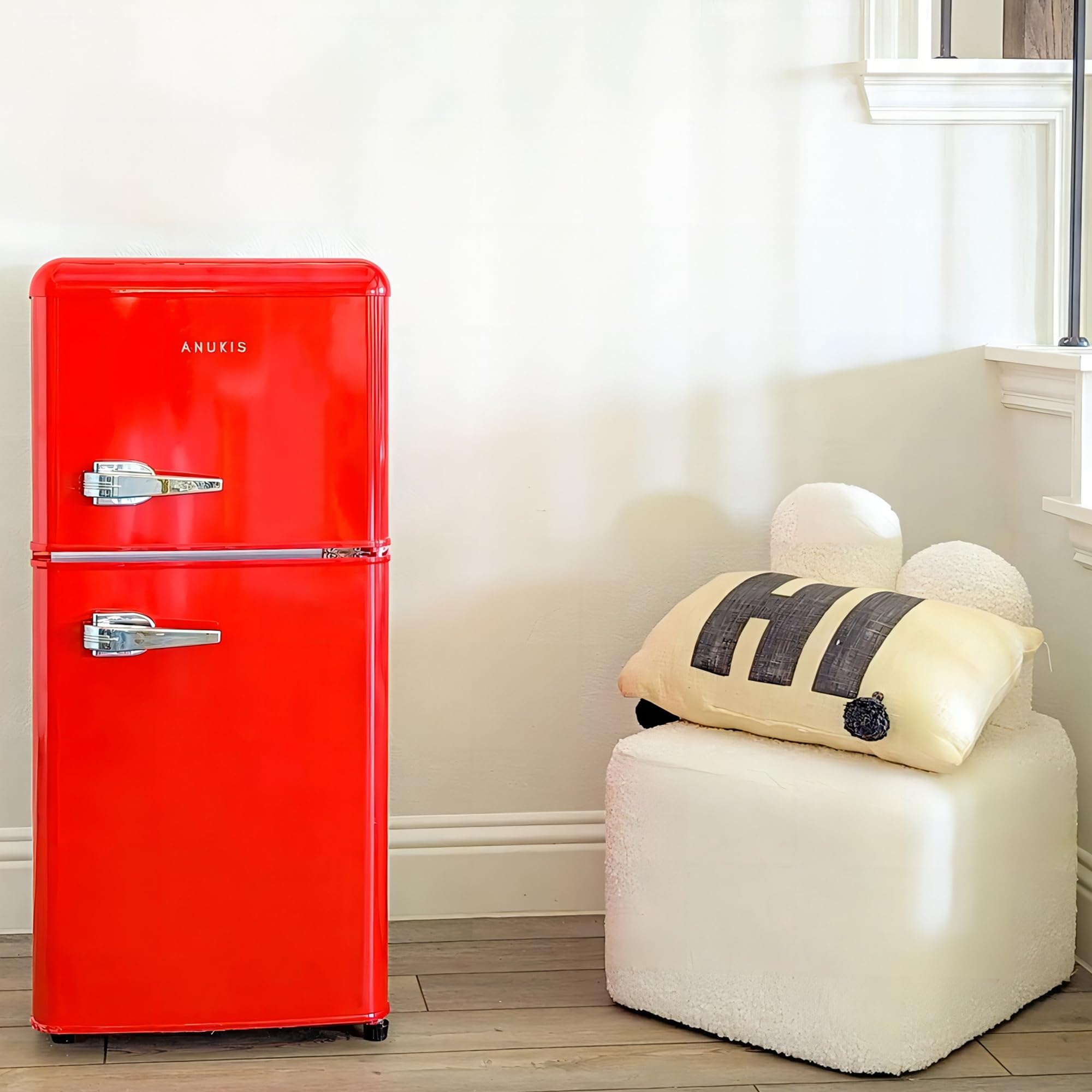 Congelador de 3.5 pies cúbicos con Freezer (Rojo) Listo para Garage HBICEMK-08