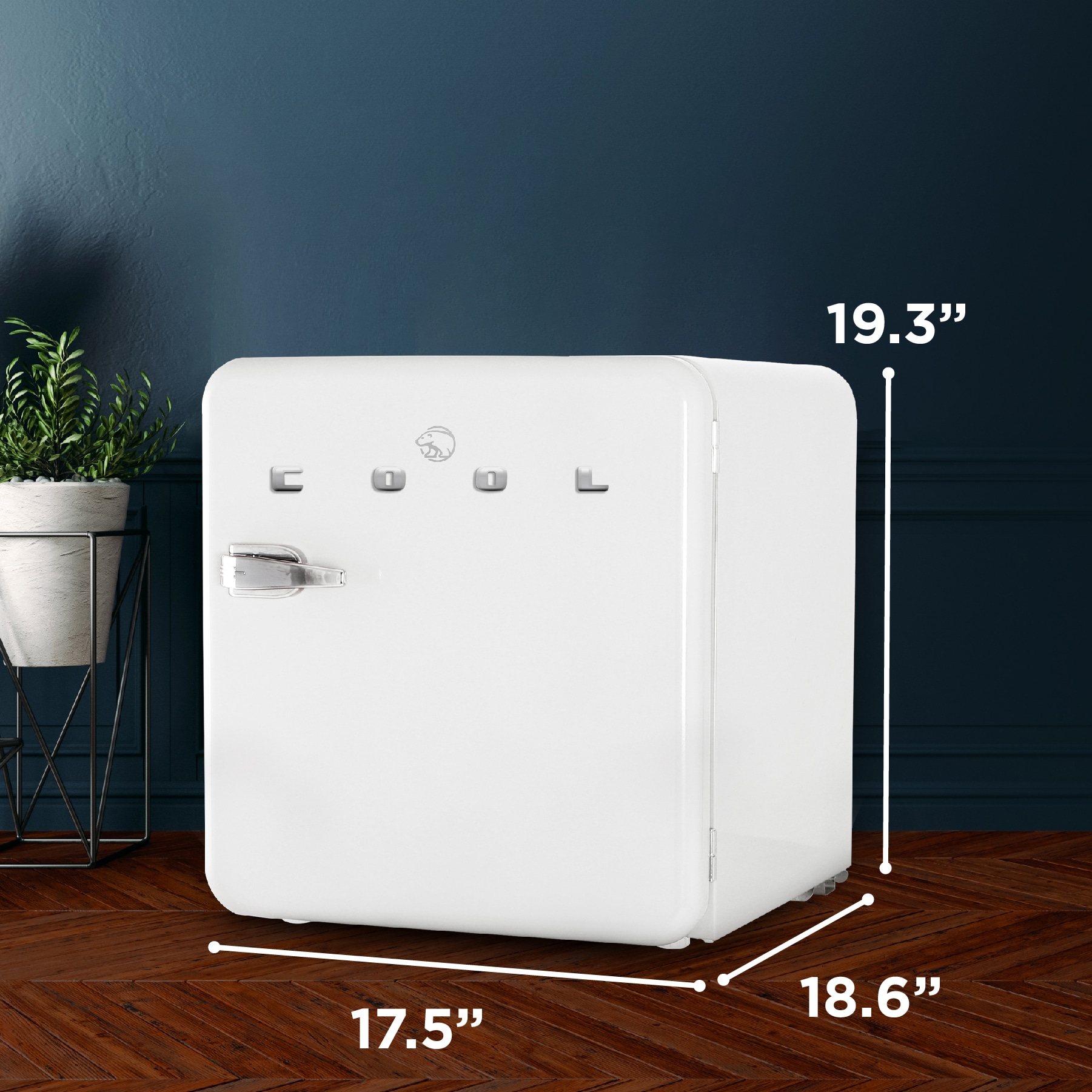 Refrigerador Pequeño Commercial Cool de 1.6 pies cúbicos con congelador (Blanco)