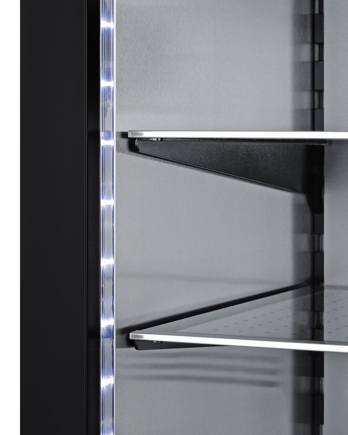 Refrigerador Integrado de 1.72 Pies Cúbicos (Puerta de Acero Inoxidable y Gabinete Negro) - SDHR1534