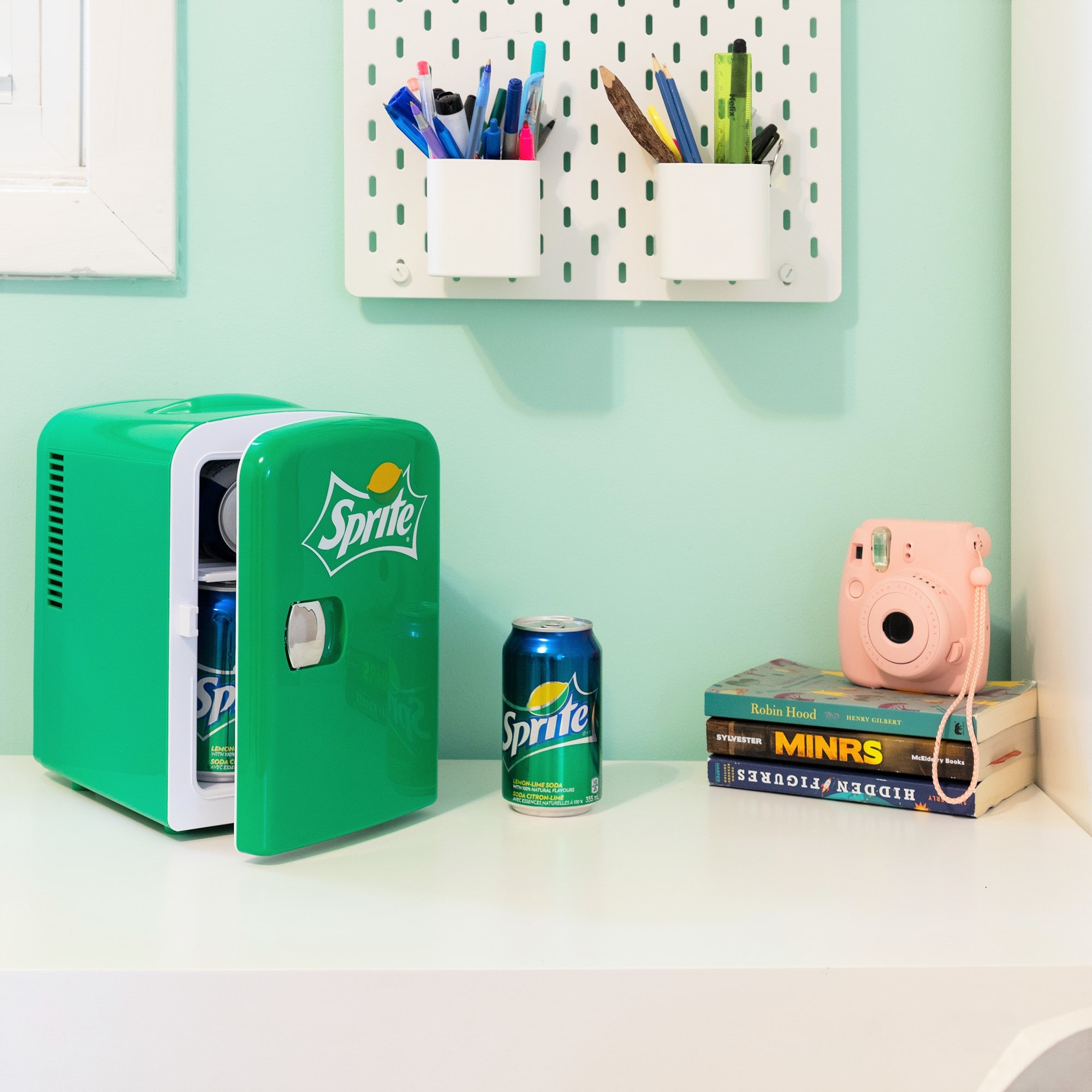 Enfriador/Calentador portátil de 4 L para 6 latas de Coca-Cola Sprite con Mini nevera verde de 0.14 pies cúbicos SPO4