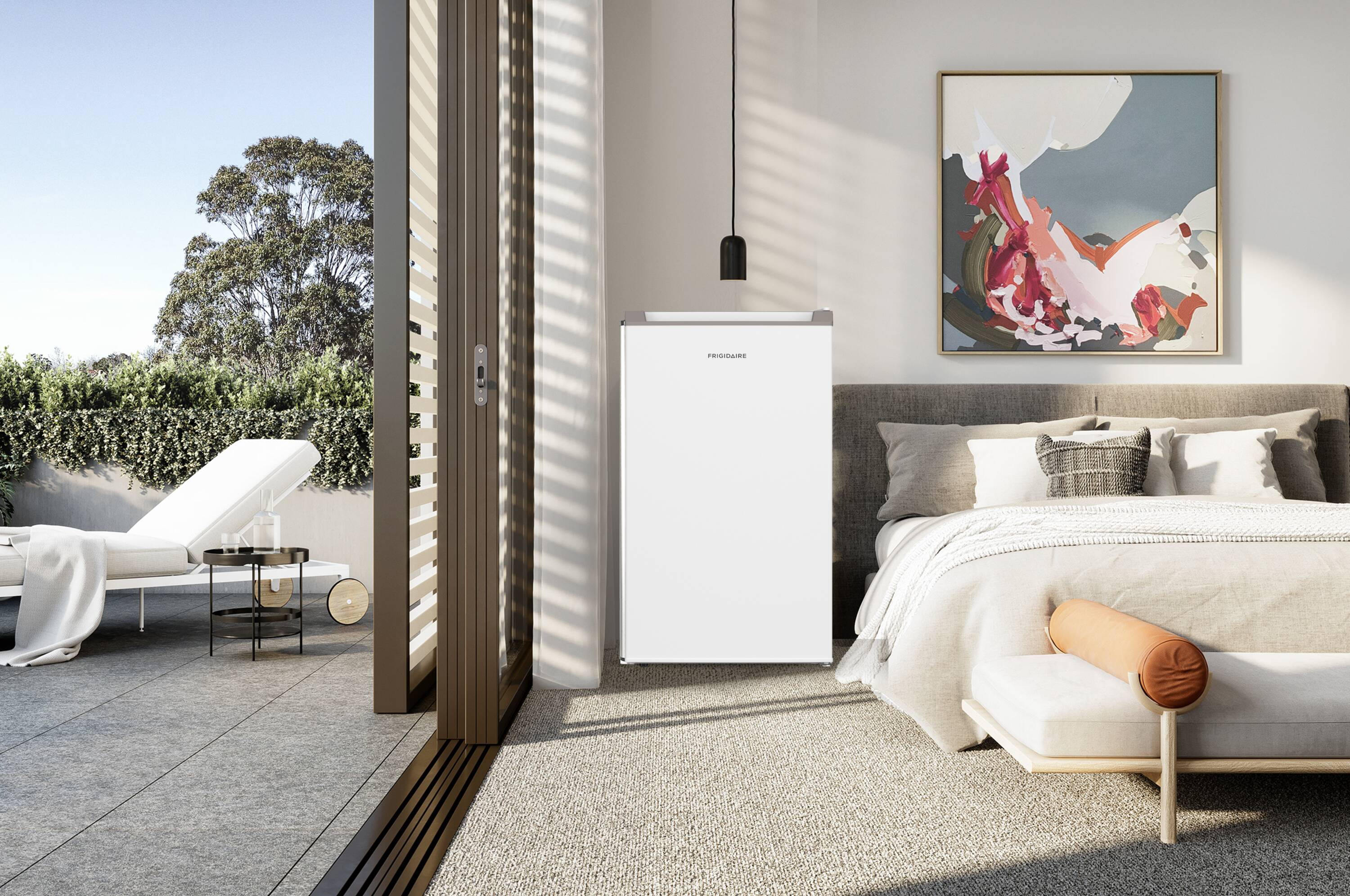 Refrigerador Frigidaire de 3.2 pies cúbicos con congelador (acero inoxidable) EFR395-COTTON-6COM