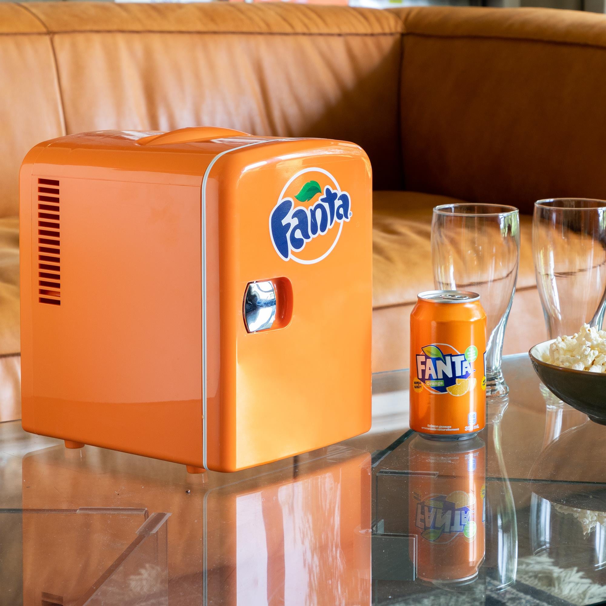 Enfriador/Calentador Portátil de 4L para 6 Latas de Coca-Cola Fanta (Naranja) 0.14 Pies Cúbicos FA04