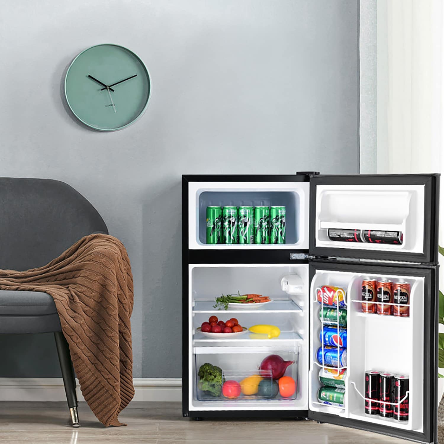 Refrigerador Compacto de Acero Inoxidable de 3.2 pies cúbicos con Congelador (Negro)