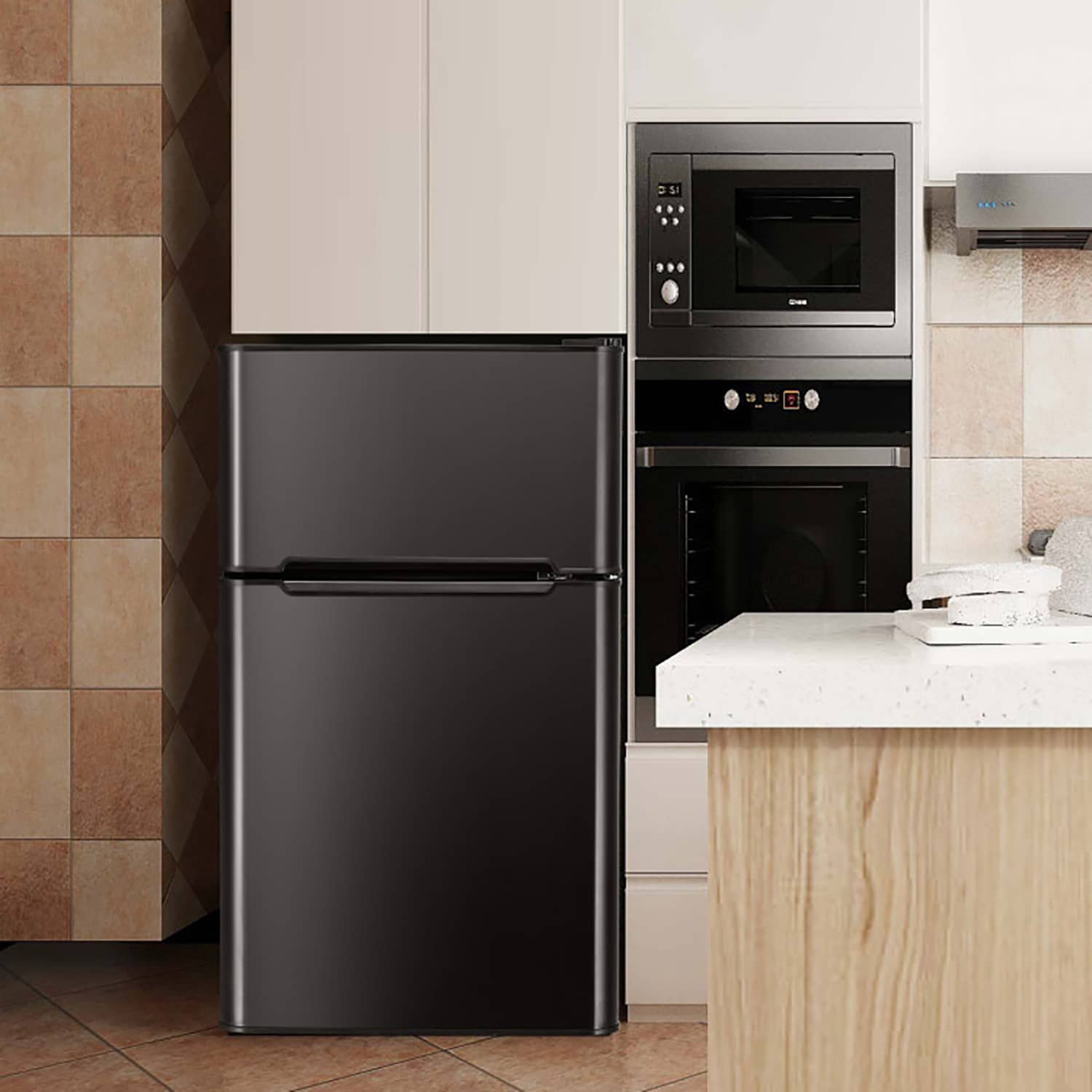 Refrigerador Compacto de Acero Inoxidable de 3.2 pies cúbicos con Congelador (Negro)
