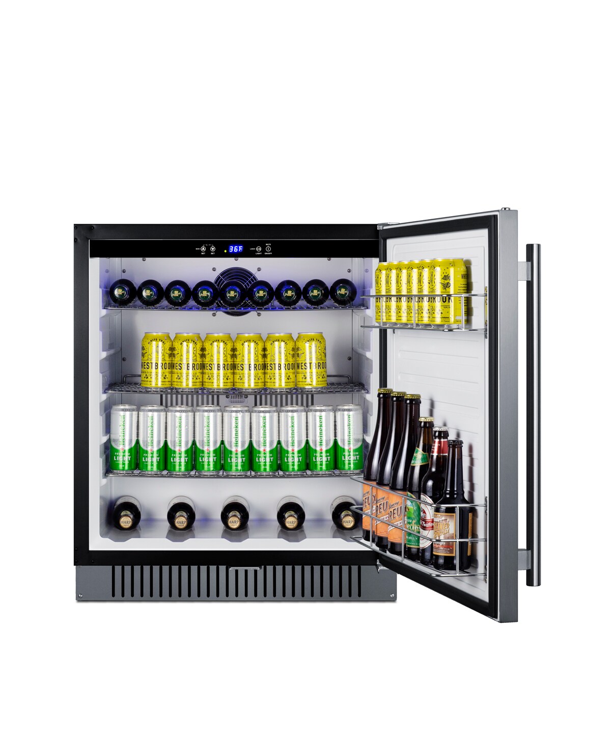 Refrigerador empotrado de 4.98 pies cúbicos (puerta de acero inoxidable y gabinete negro) listo para el garaje FF27BSSADA de Summit Appliance.