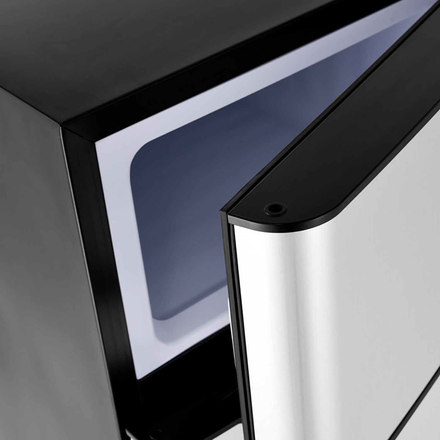 Refrigerador Compacto de Acero Inoxidable de 3.2 pies cúbicos con Congelador (Gris)