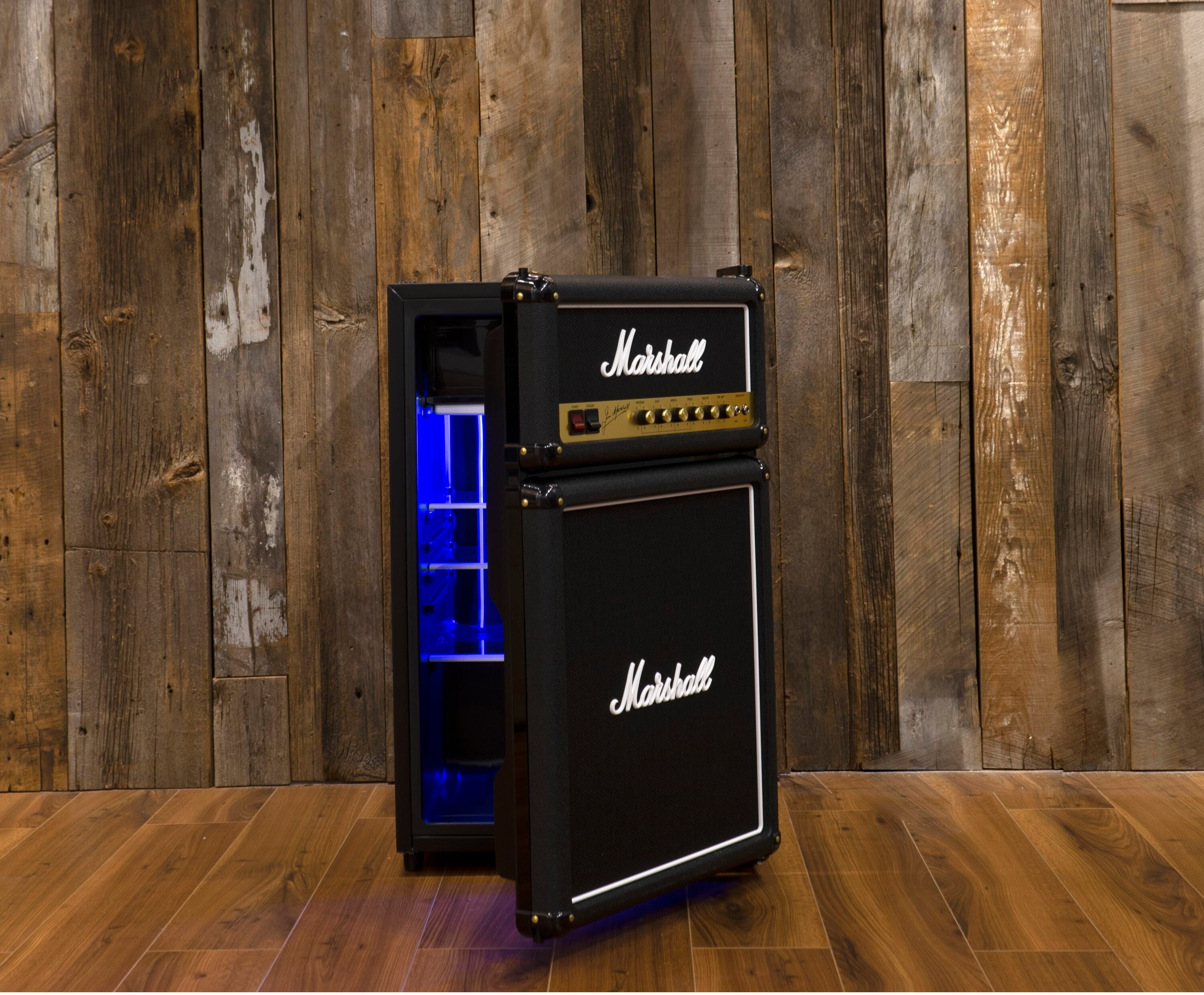 Refrigerador Compacto Marshall de 4.4 Pies Cúbicos con Congelador (Negro) Listo para Garaje MF4.4BLK-NA-U