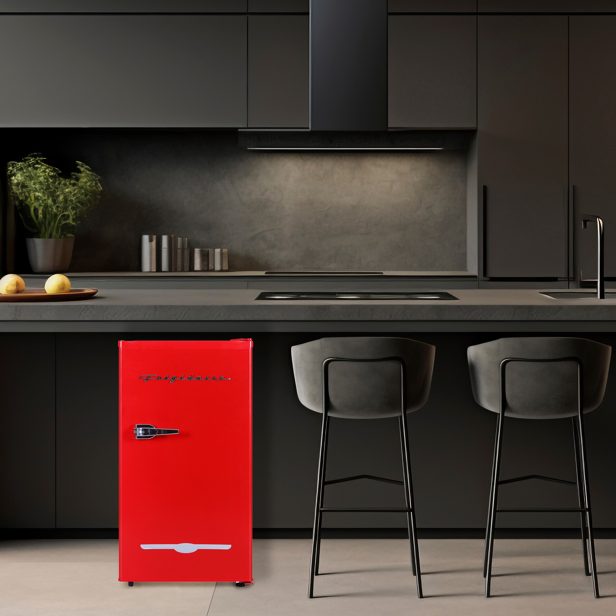 Mini refrigerador Frigidaire de 3.2 pies cúbicos con congelador (rojo) EFR376-ROJO