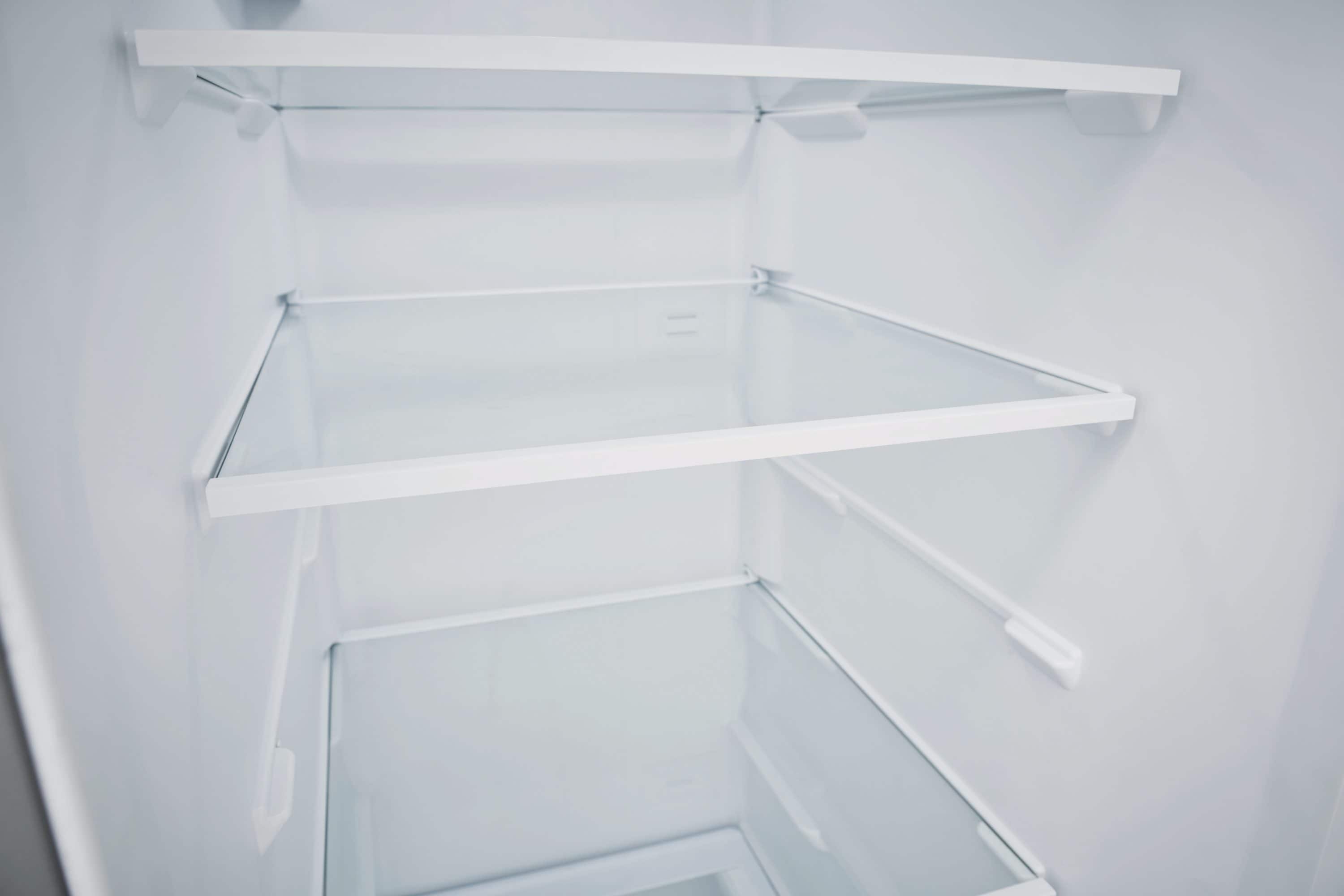 Refrigerador Frigidaire de 25.6 pies cúbicos con dispensador de hielo y agua (Acero inoxidable resistente a huellas dactilares) Certificado ENERGY STAR de lado a lado FRSS26L3AF