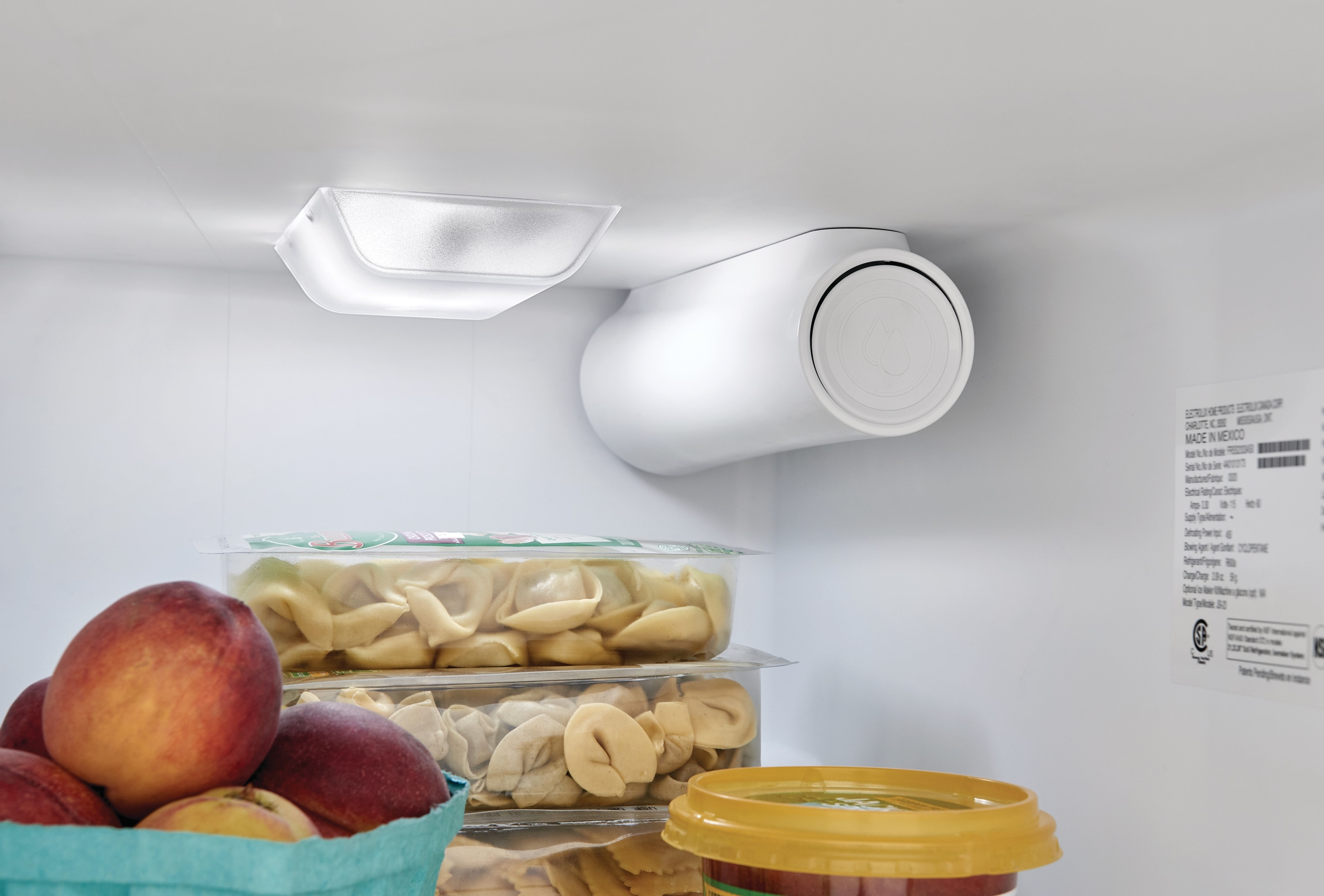Refrigerador lado a lado de 22.3 pies cúbicos con fabricador de hielo, dispensador de agua y hielo (acero inoxidable) con certificación ENERGY STAR FRSS2323AS