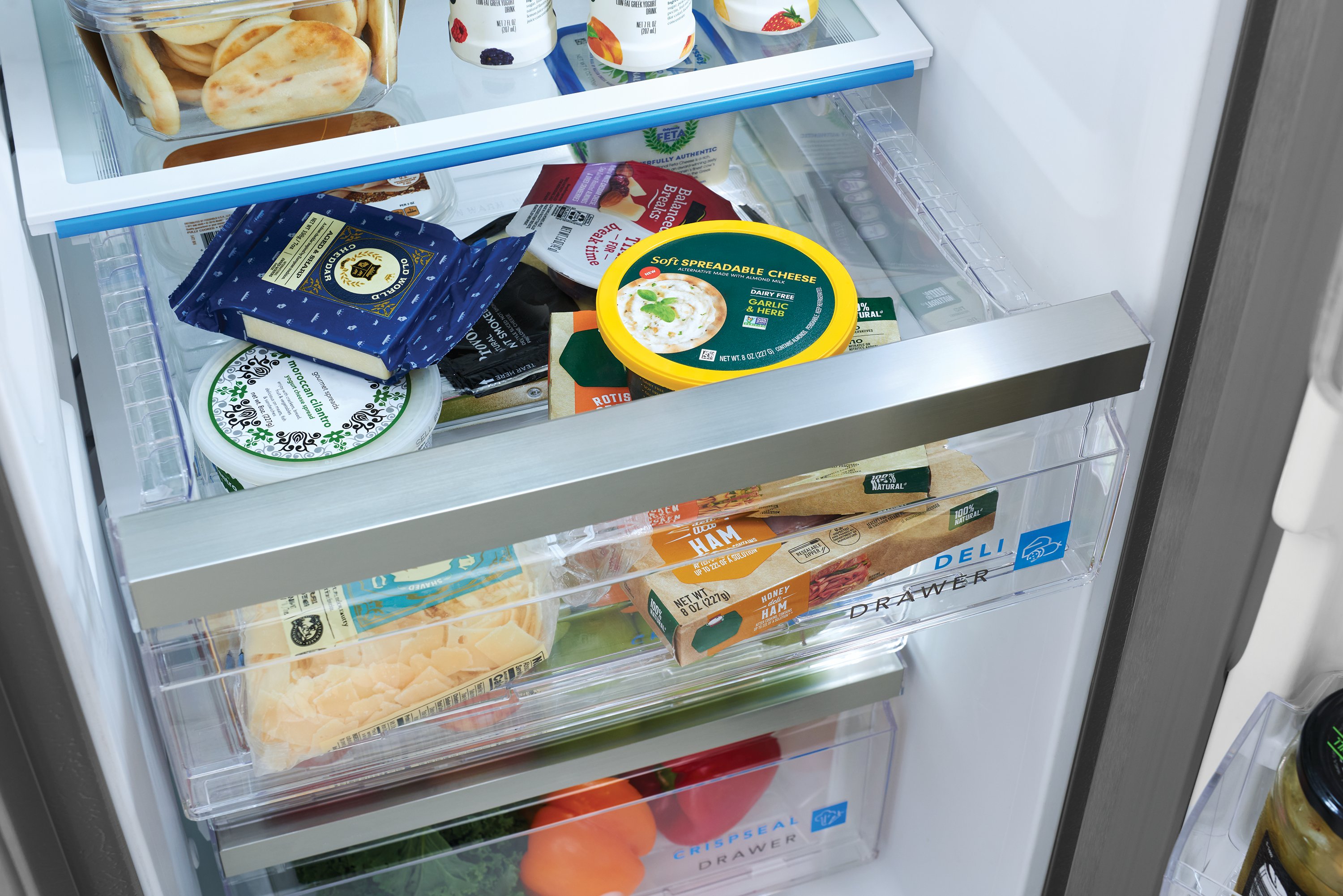 Refrigerador Frigidaire Gallery de 26 pies cúbicos con dispensador de hielo y agua en acero inoxidable a prueba de huellas dactilares (certificado por ENERGY STAR)