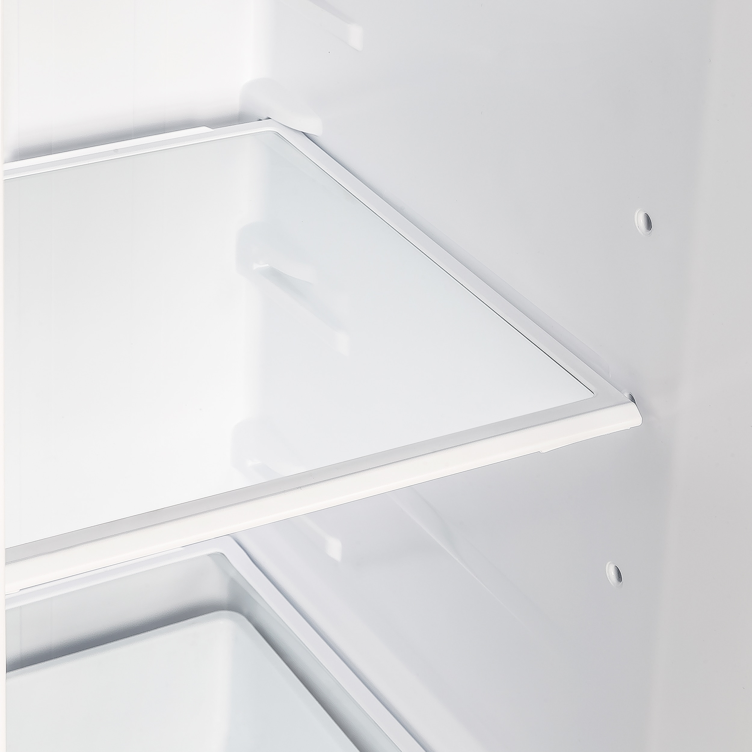 Refrigerador de lado a lado con dispensador de hielo y agua, de 20 pies cúbicos de capacidad, de profundidad nivelada, en color blanco, certificado ENERGY STAR FFRBI1844-36WHT de FORNO Salerno.