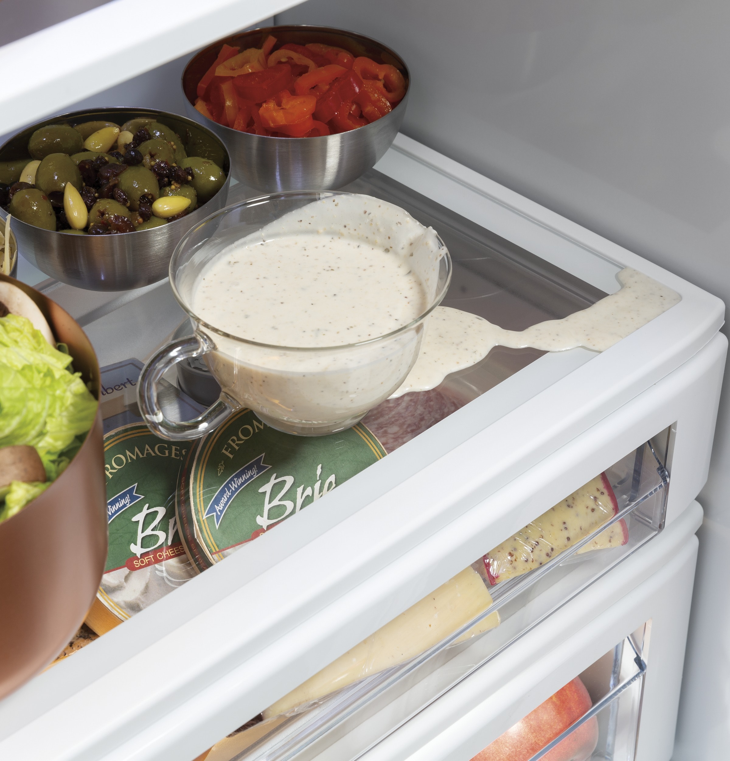 Refrigerador Side-by-Side empotrable de 24.5 pies cúbicos con profundidad de mostrador, compatible con Smart, dispensador de agua y hielo (acero inoxidable)