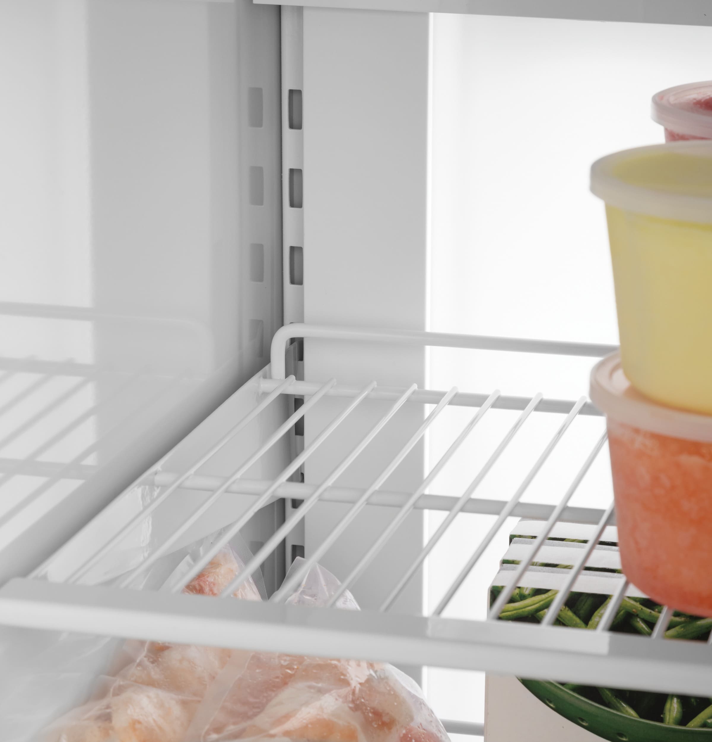Refrigerador Side-by-Side empotrable de 24.5 pies cúbicos con profundidad de mostrador, compatible con Smart, dispensador de agua y hielo (acero inoxidable)