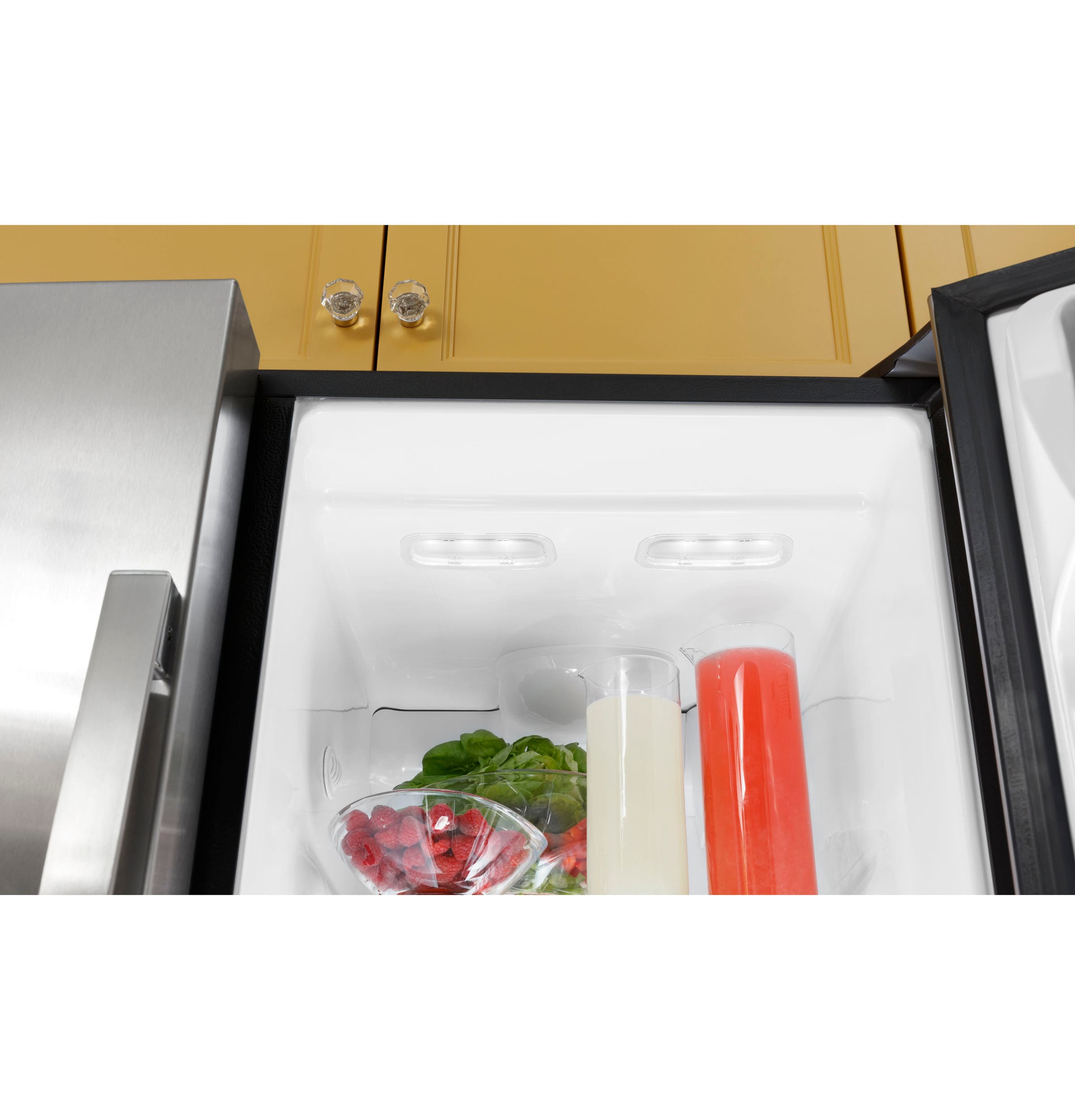 Refrigerador de 23 pies cúbicos de acero inoxidable con despachador de hielo y agua, Certificado ENERGY STAR, estilo lado a lado de GE.