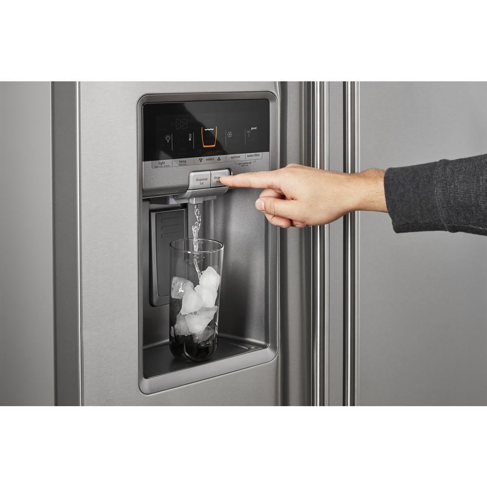 Refrigerador Maytag de 20.6 pies cúbicos estilo americano con dispensador de hielo y agua en acero inoxidable resistente a huellas digitales - MSC21C6MFZ