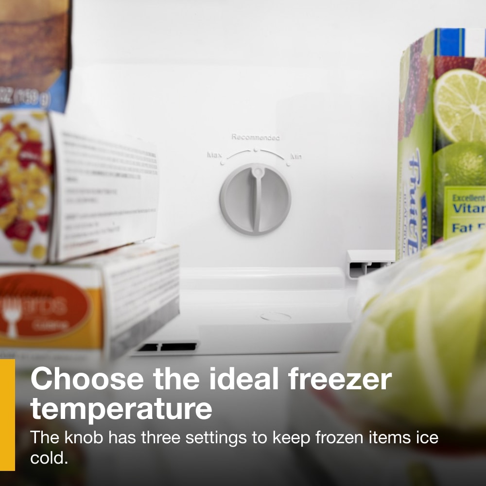 Refrigerador Whirlpool con cajón de almacenamiento flexible de 17.6 pies cúbicos y congelador superior (acero metálico resistente a huellas dactilares)