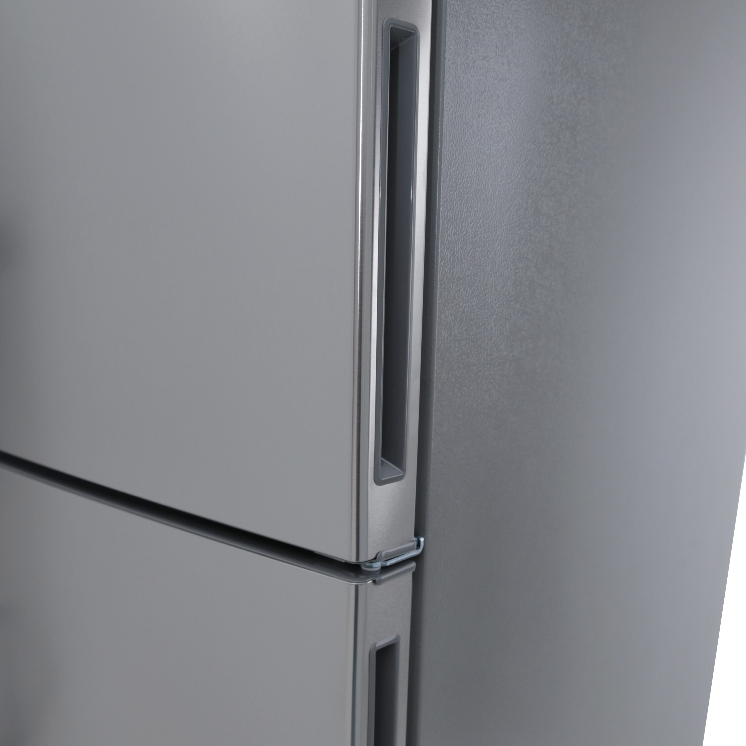 Refrigerador con congelador superior de 18 pies cúbicos (Acero inoxidable) FF18D3S-4 de Avanti