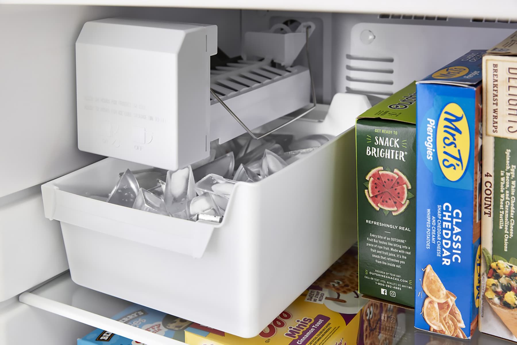 Refrigerador Whirlpool de 16.3 pies cúbicos con congelador superior (blanco) WRTX5028PW