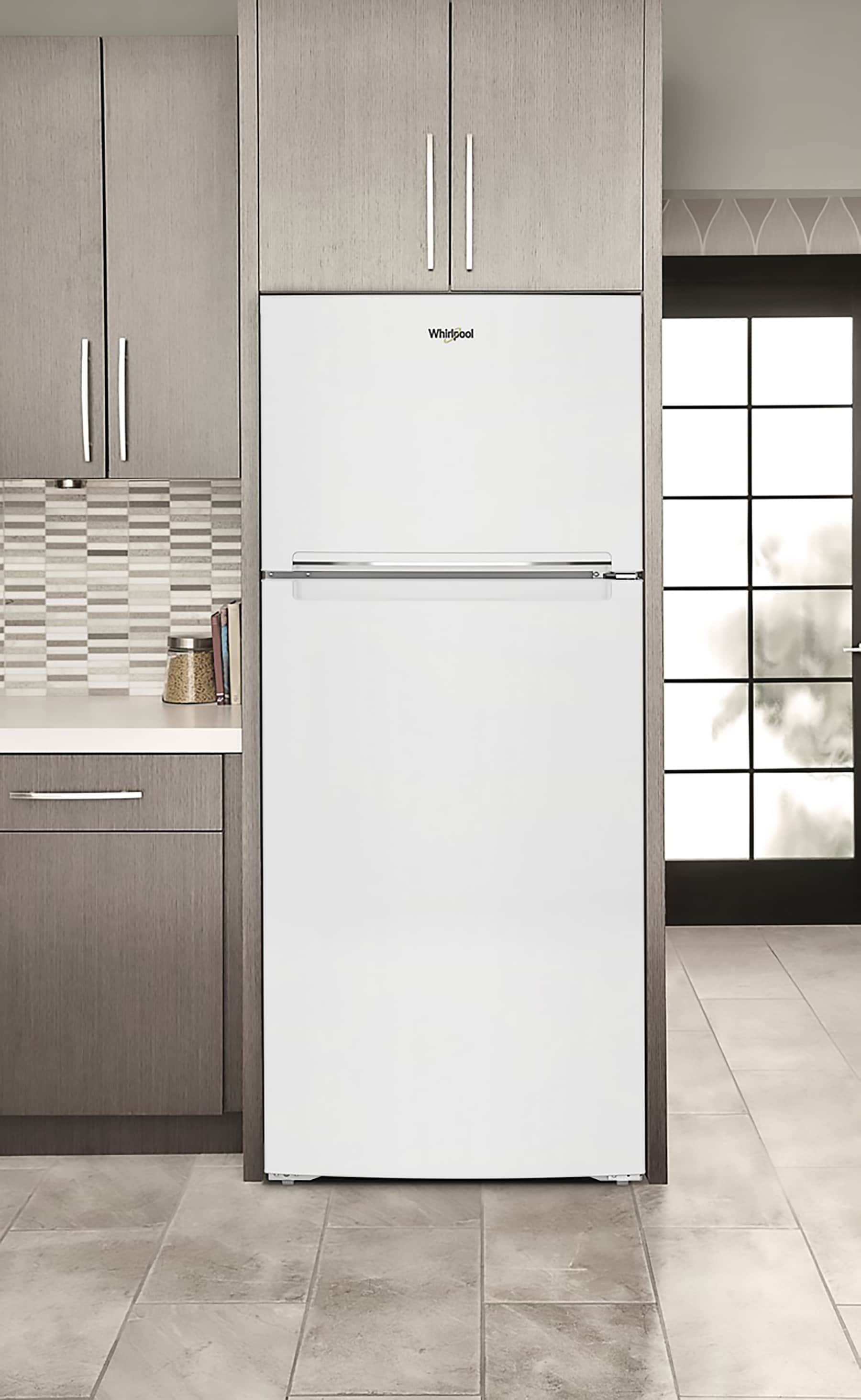 Refrigerador Whirlpool de 16.3 pies cúbicos con congelador superior (blanco) WRTX5028PW