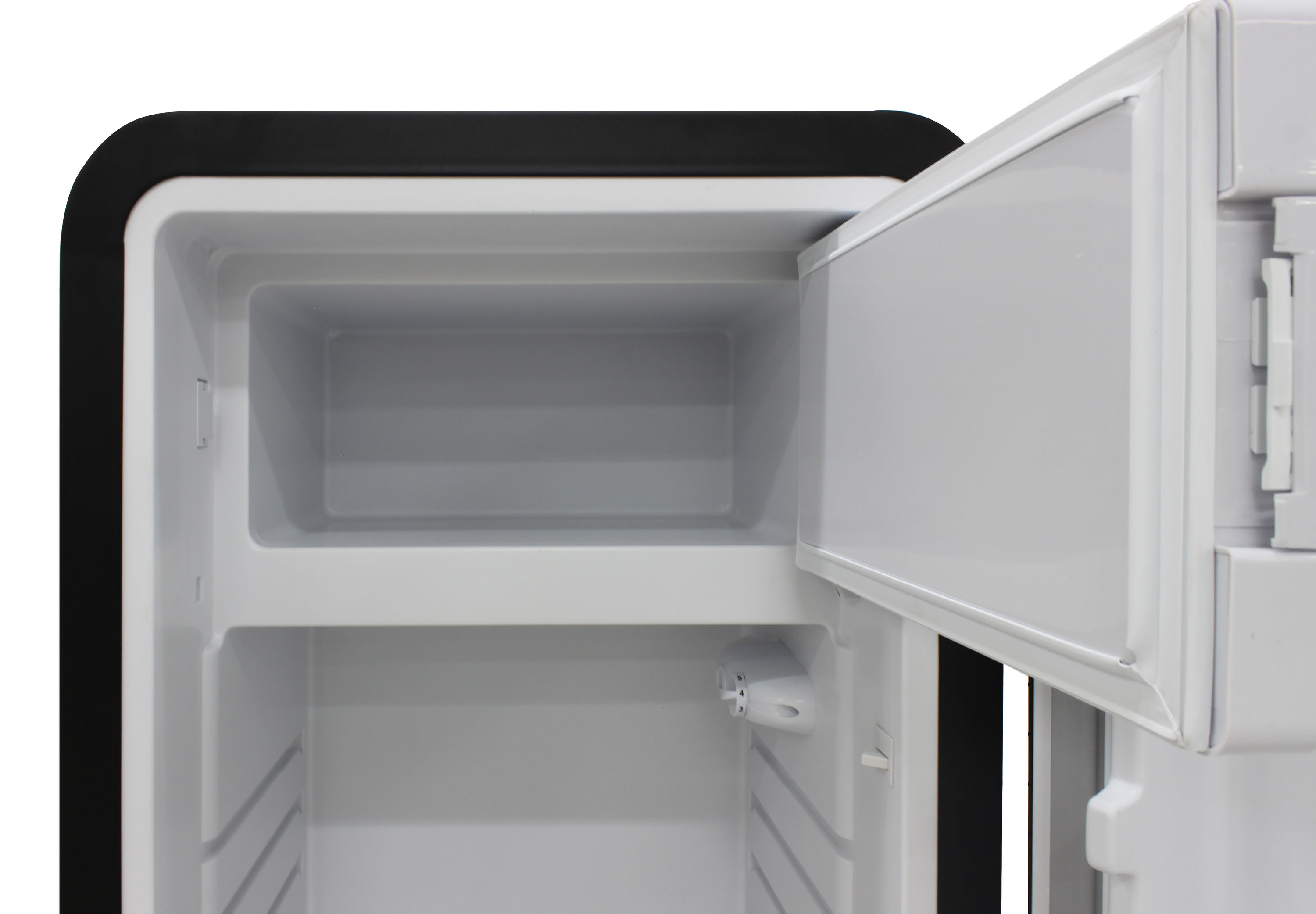 Refrigerador Brama de 9.9 pies cúbicos de Profundidad de mostrador con congelador superior (Negro) BR-RETRO-01-BLK