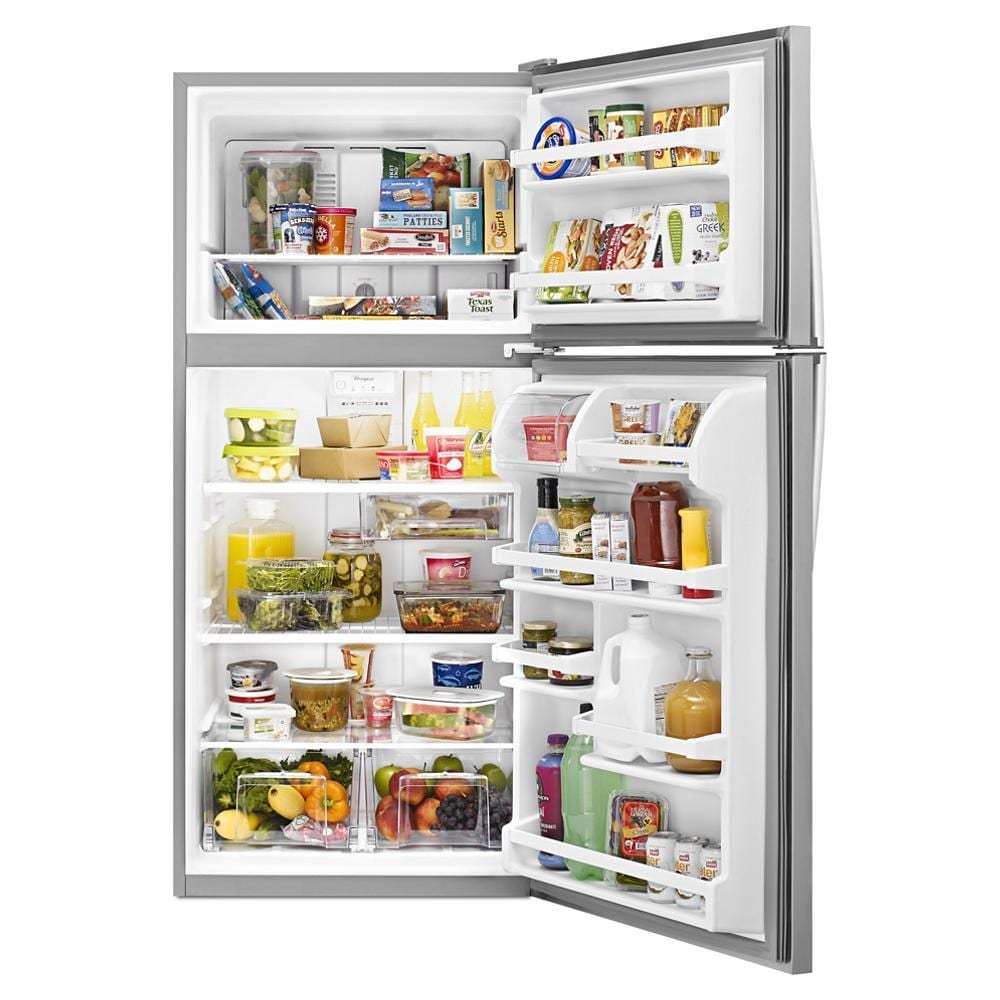 Refrigerador de 18.2 pies cúbicos con congelador superior de acero inoxidable de Whirlpool.