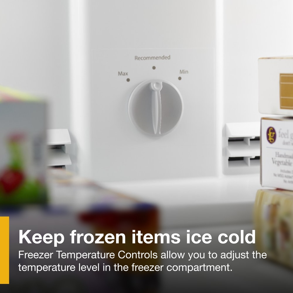 Refrigerador de 14.3 pies cúbicos con congelador superior (negro) Whirlpool WRT314TFDB