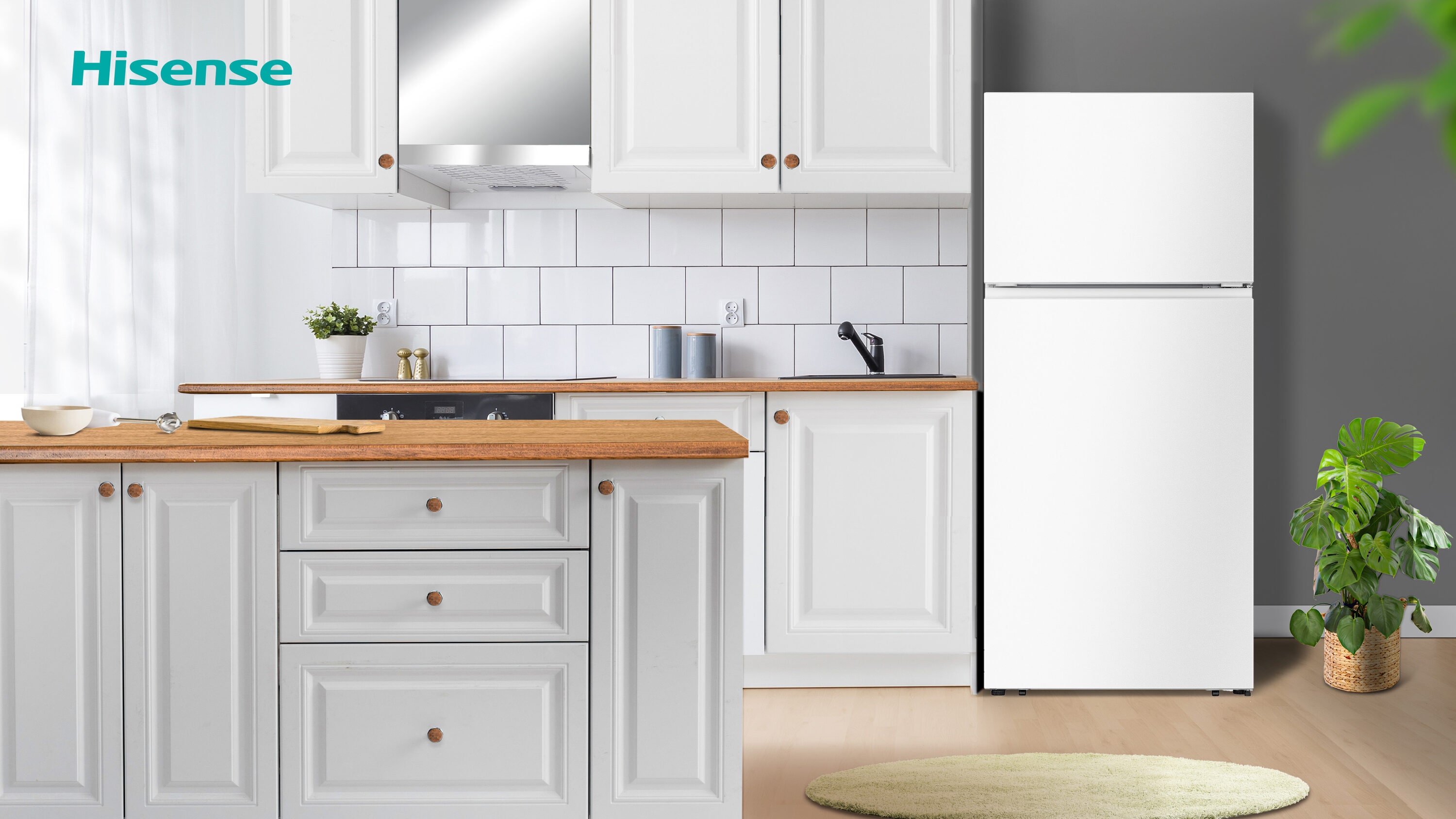 Refrigerador de 18 pies cúbicos con congelador superior (blanco) listo para garaje y certificado ENERGY STAR Hisense HRT180N6AWE
