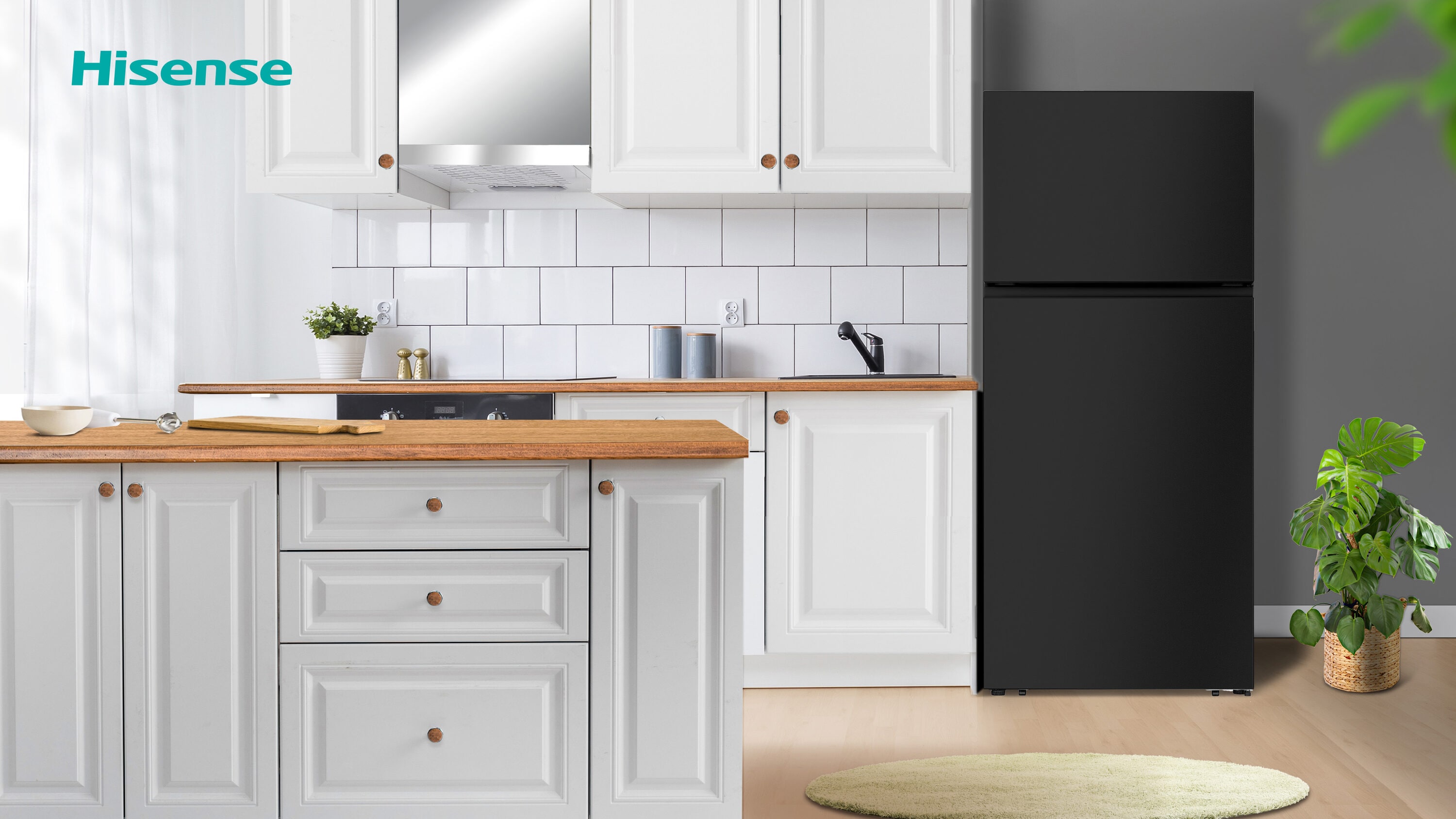 Refrigerador congelador superior de 18 pies cúbicos (Negro) listo para el garaje Certificado ENERGY STAR HRT180N6ABE de Hisense