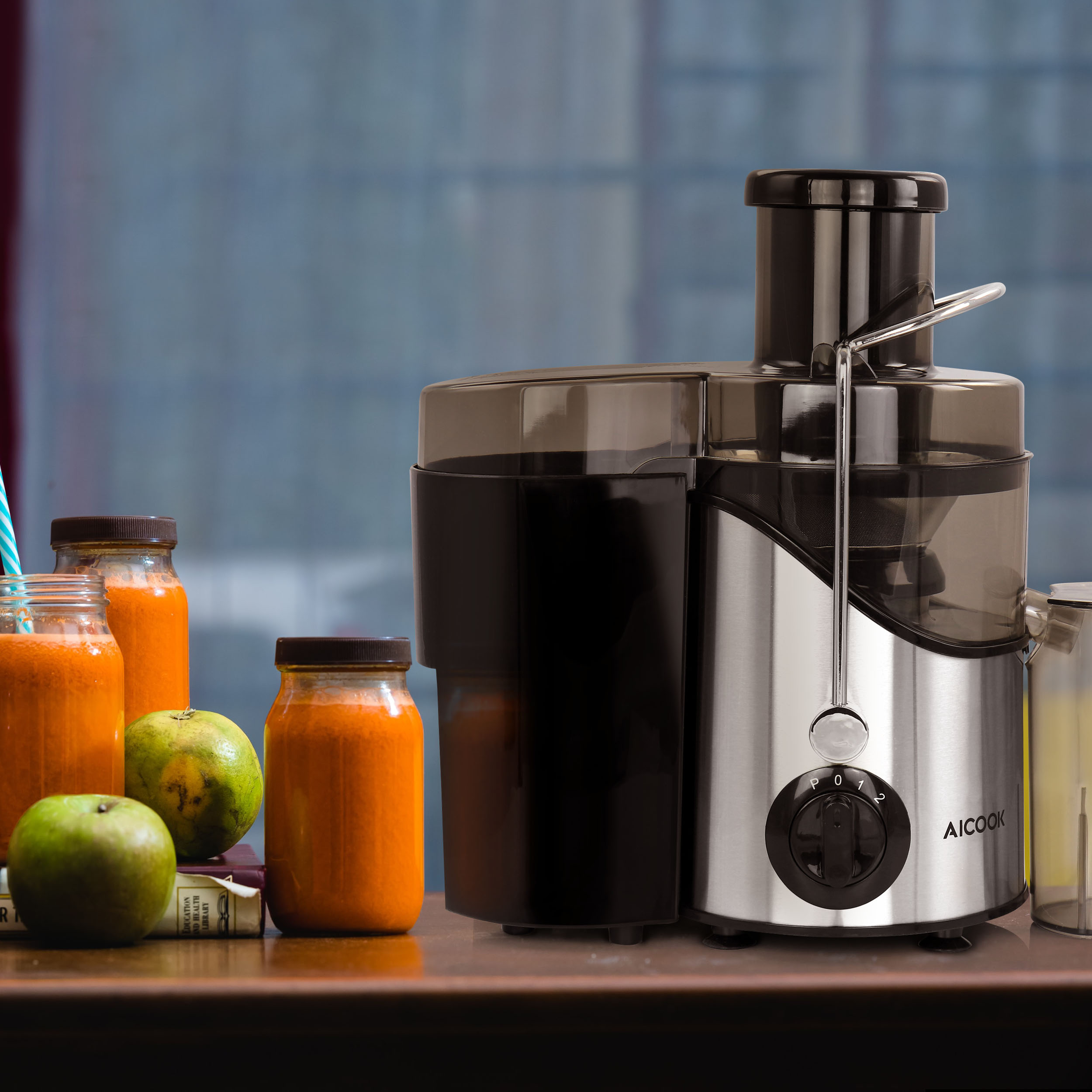 Extractor de jugo de 13.6 onzas Aicook con bandeja de pulpa removible (plateado)