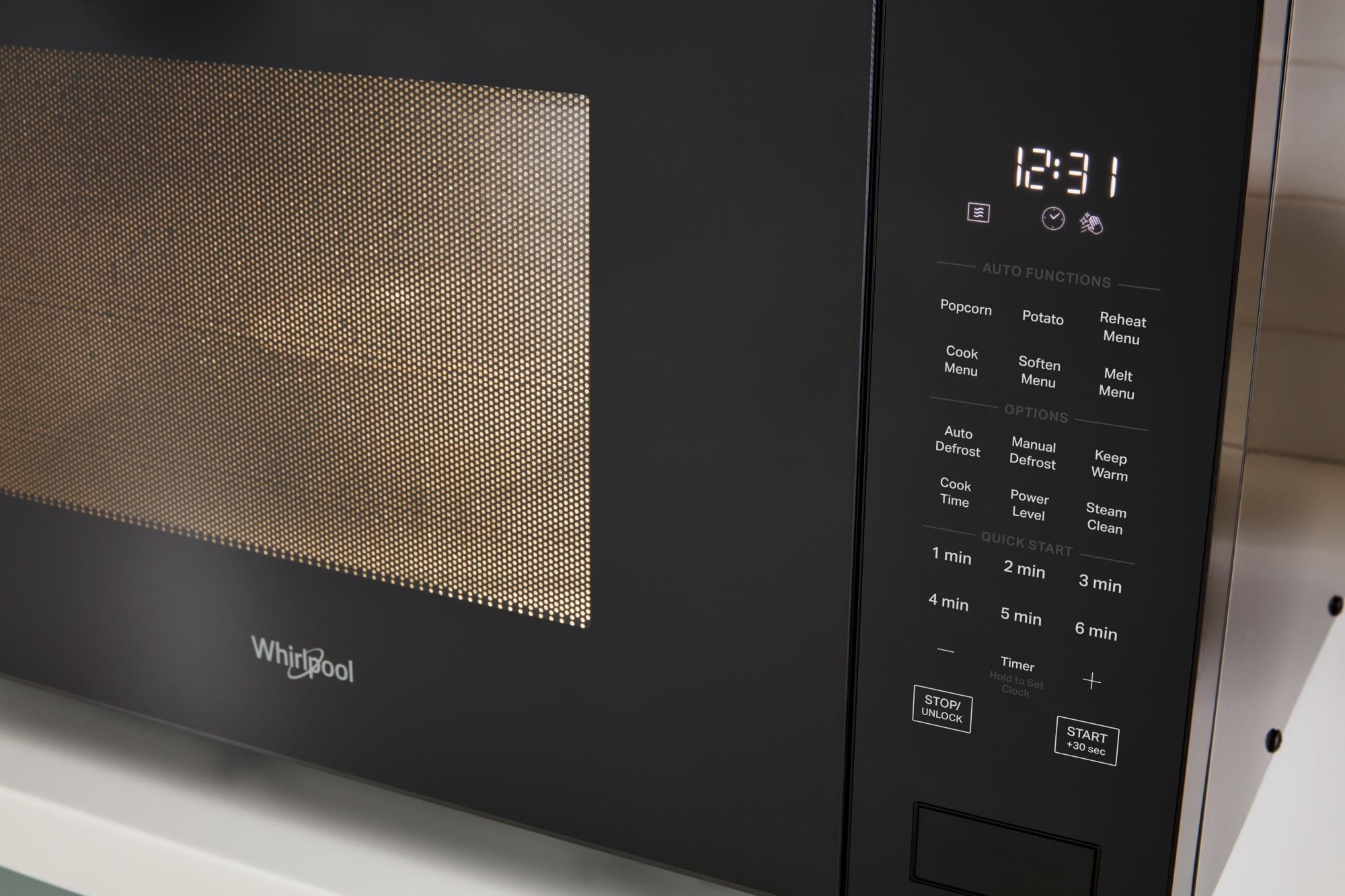 Microondas de Encimera Whirlpool de 2.2 pies cúbicos con controles de cocción por sensor de 1700 watts (Negro) - Modelo WMCS7024RB